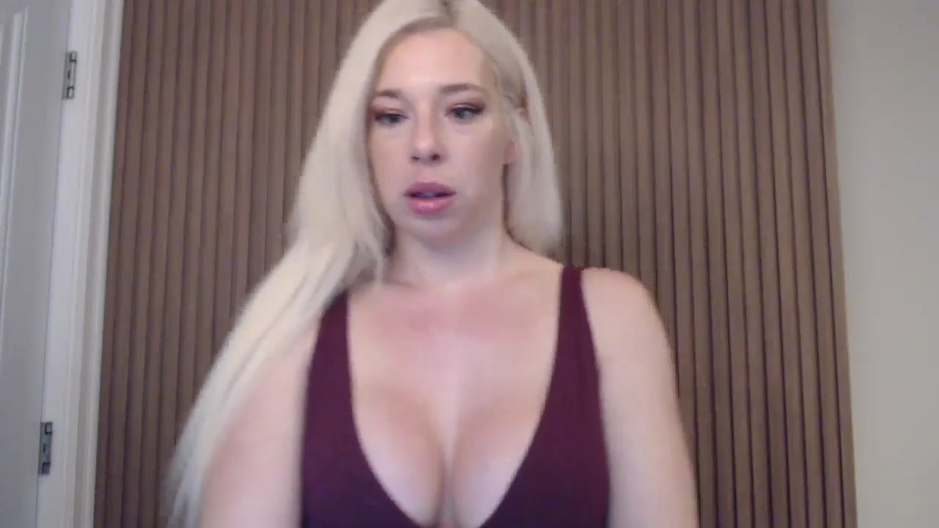 Gallery image thumbnail from Riley_Parks's myfreecams stream on, 02/08/2025, 12:23 image 2 of 20