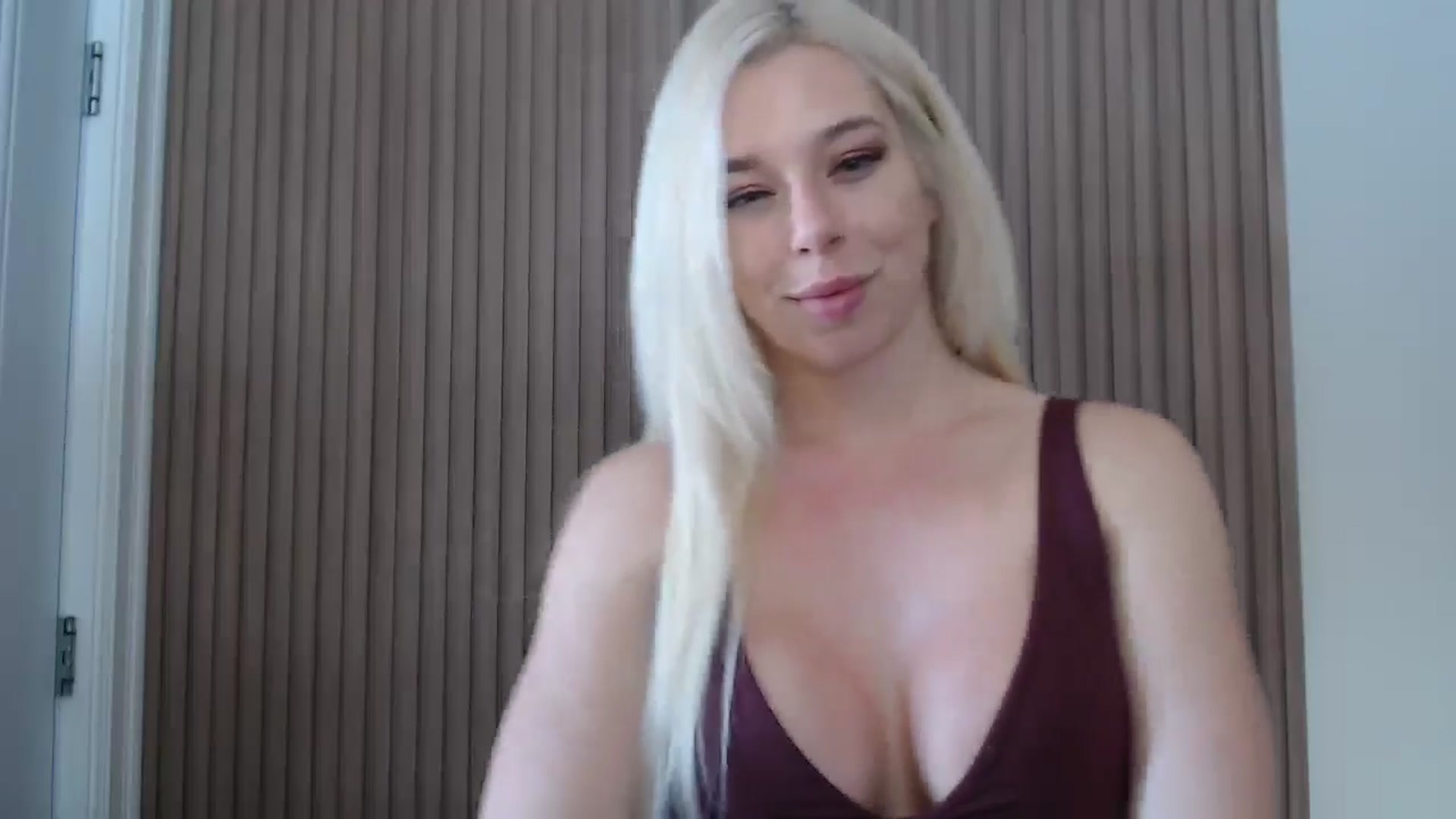 Gallery image thumbnail from Riley_Parks's myfreecams stream on, 02/08/2025, 17:18 image 8 of 20