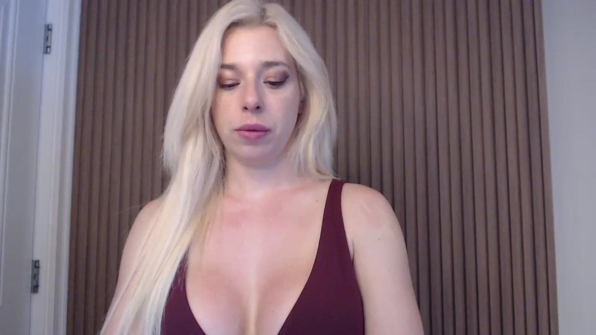 Gallery image thumbnail from Riley_Parks's myfreecams stream on, 02/08/2025, 23:43 image 4 of 20