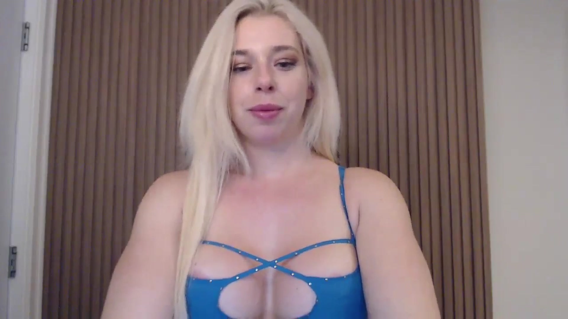 Gallery image thumbnail from Riley_Parks's myfreecams stream on, 02/09/2025, 03:39 image 2 of 20