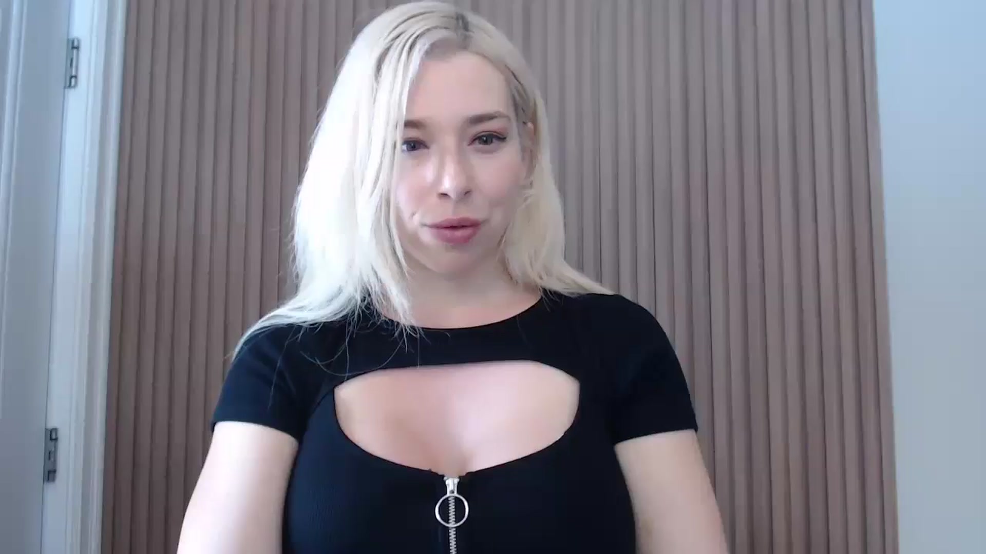 Gallery image thumbnail from Riley_Parks's myfreecams stream on, 02/11/2025, 16:27 image 1 of 20