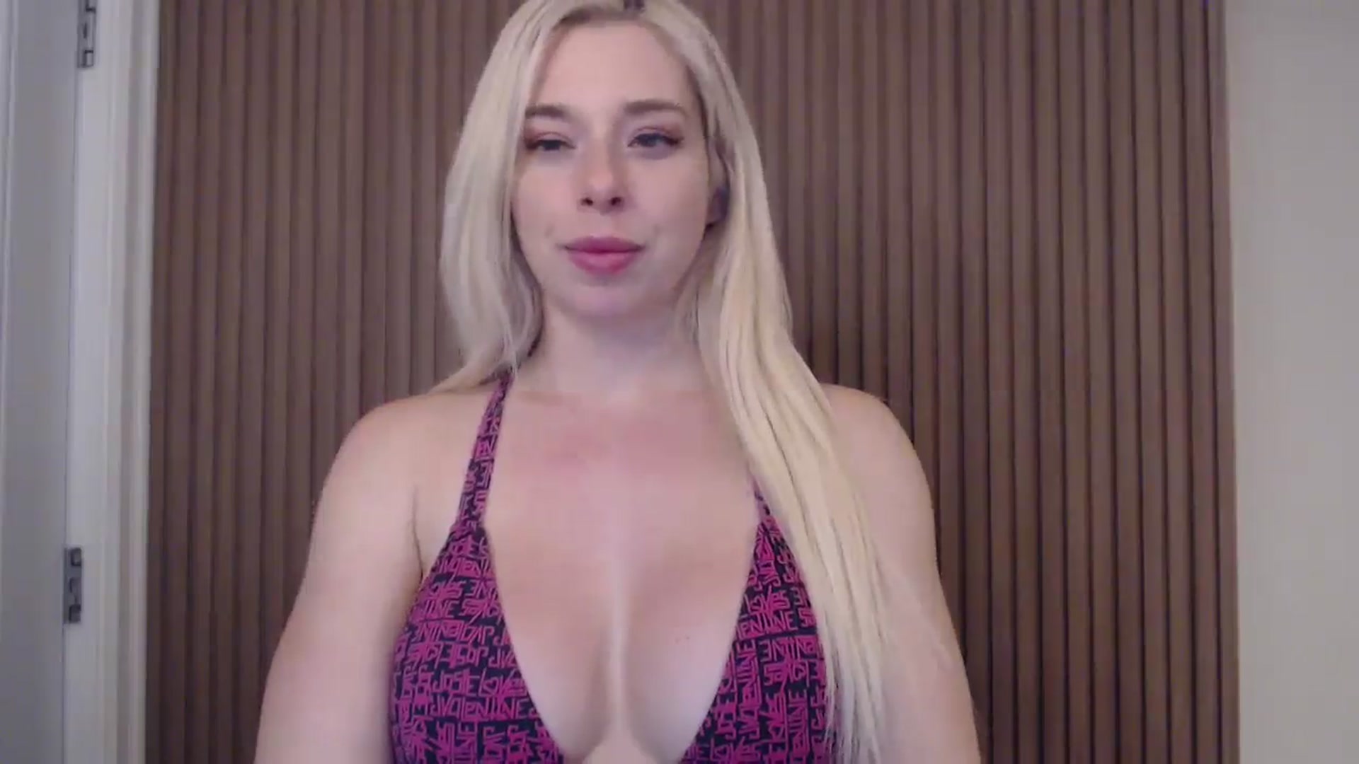Gallery image thumbnail from Riley_Parks's myfreecams stream on, 02/14/2025, 01:16 image 12 of 20