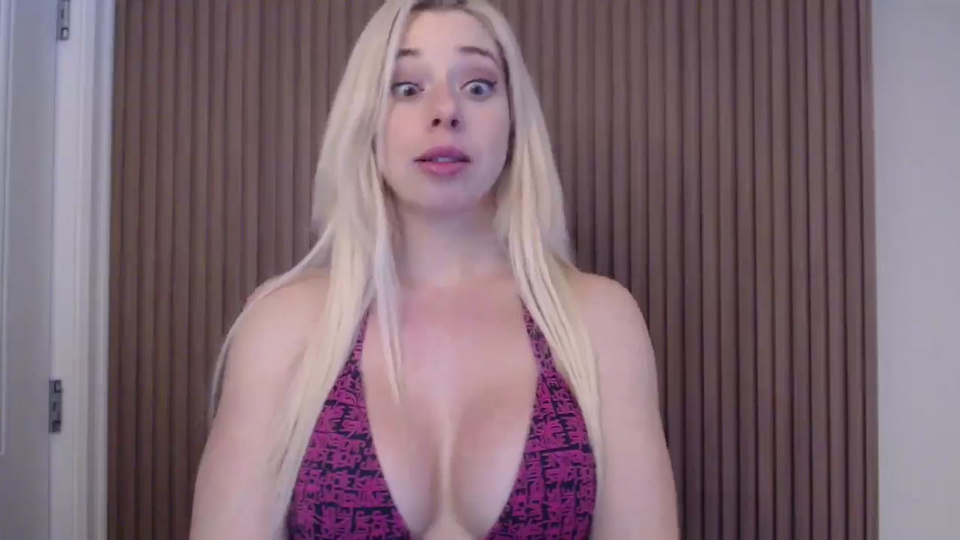 Gallery image thumbnail from Riley_Parks's myfreecams stream on, 02/14/2025, 01:50 image 17 of 20