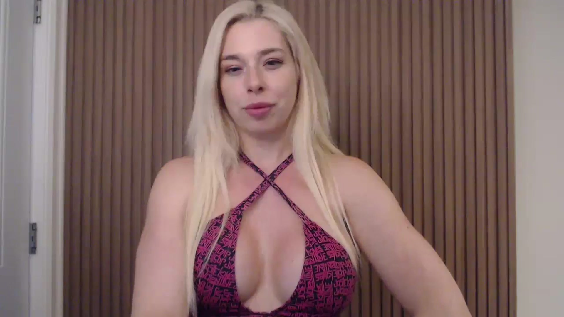 Gallery image thumbnail from Riley_Parks's myfreecams stream on, 02/14/2025, 02:35 image 15 of 20