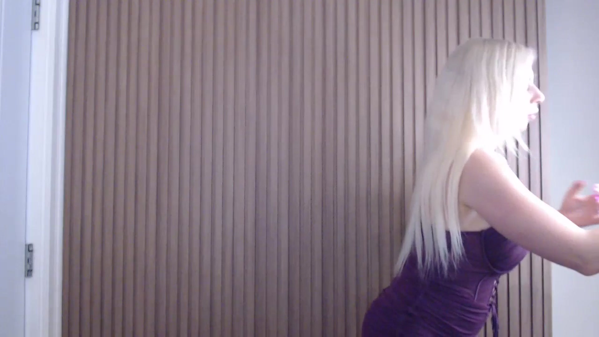 Gallery image thumbnail from Riley_Parks's myfreecams stream on, 02/14/2025, 12:20 image 2 of 20