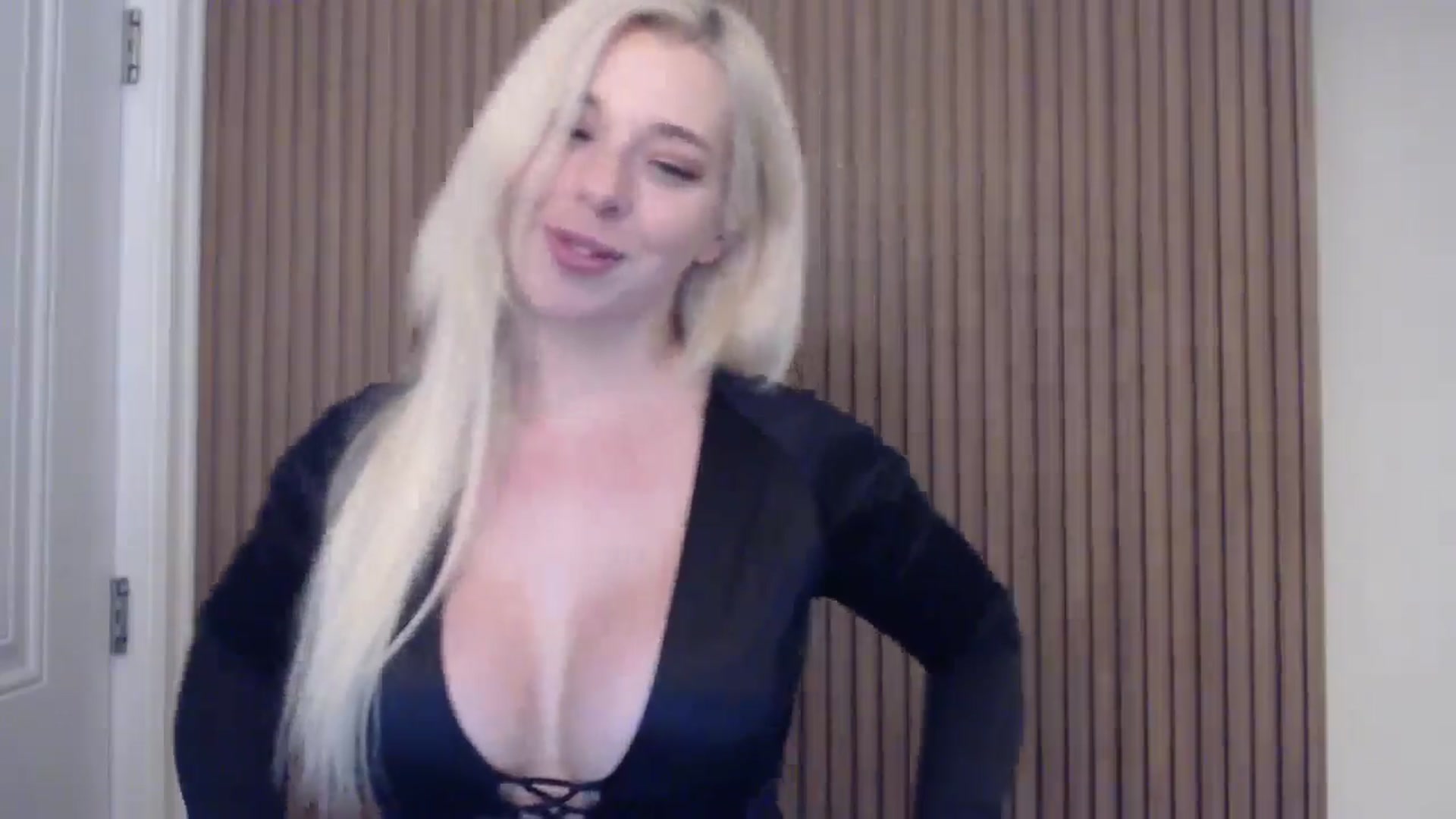 Gallery image thumbnail from Riley_Parks's myfreecams stream on, 02/16/2025, 24:01 image 20 of 20