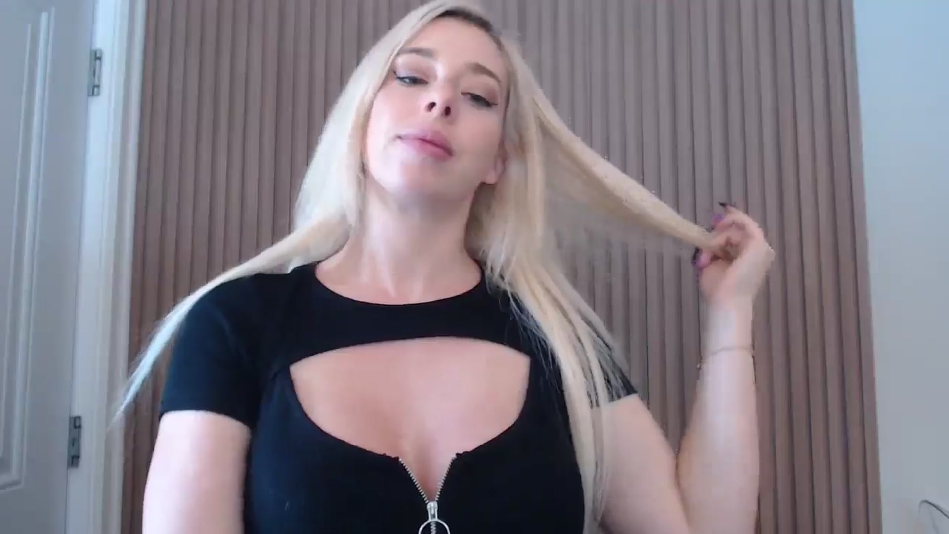 Gallery image thumbnail from Riley_Parks's myfreecams stream on, 03/01/2025, 14:31 image 20 of 20