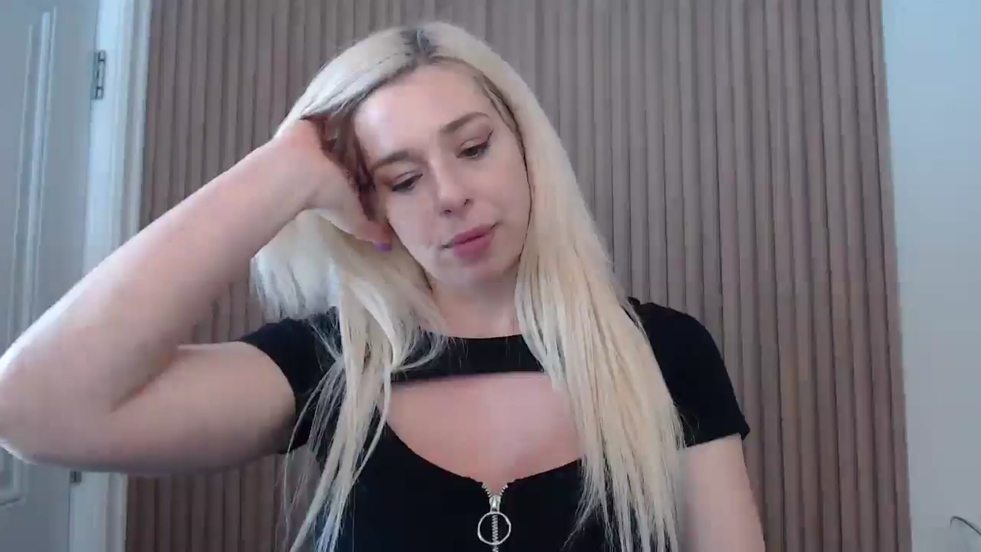Gallery image thumbnail from Riley_Parks's myfreecams stream on, 03/01/2025, 14:31 image 6 of 20