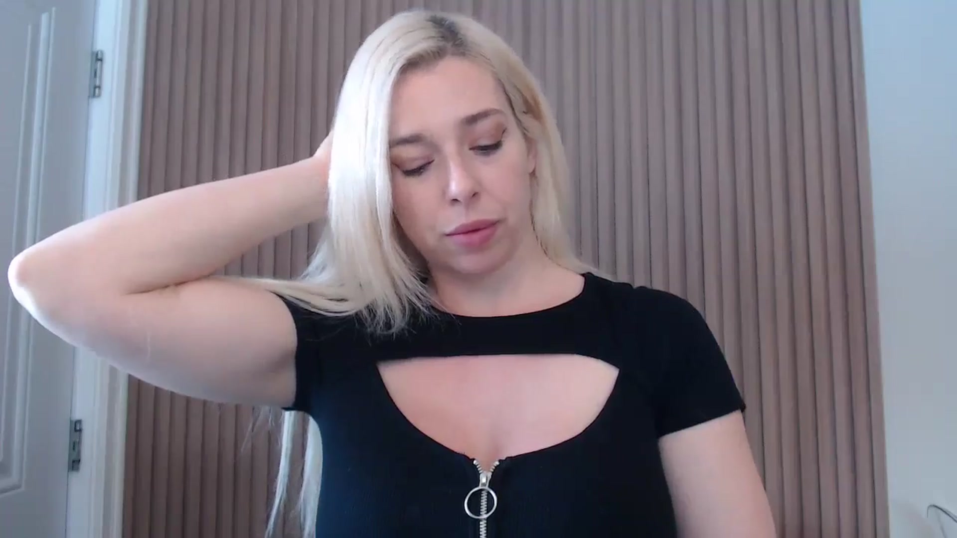Gallery image thumbnail from Riley_Parks's myfreecams stream on, 03/01/2025, 14:31 image 11 of 20