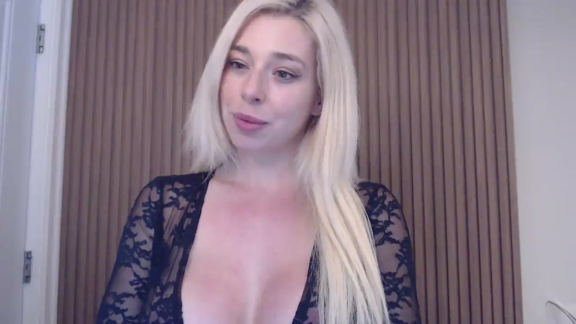 Gallery image thumbnail from Riley_Parks's myfreecams stream on, 03/02/2025, 01:01 image 6 of 20