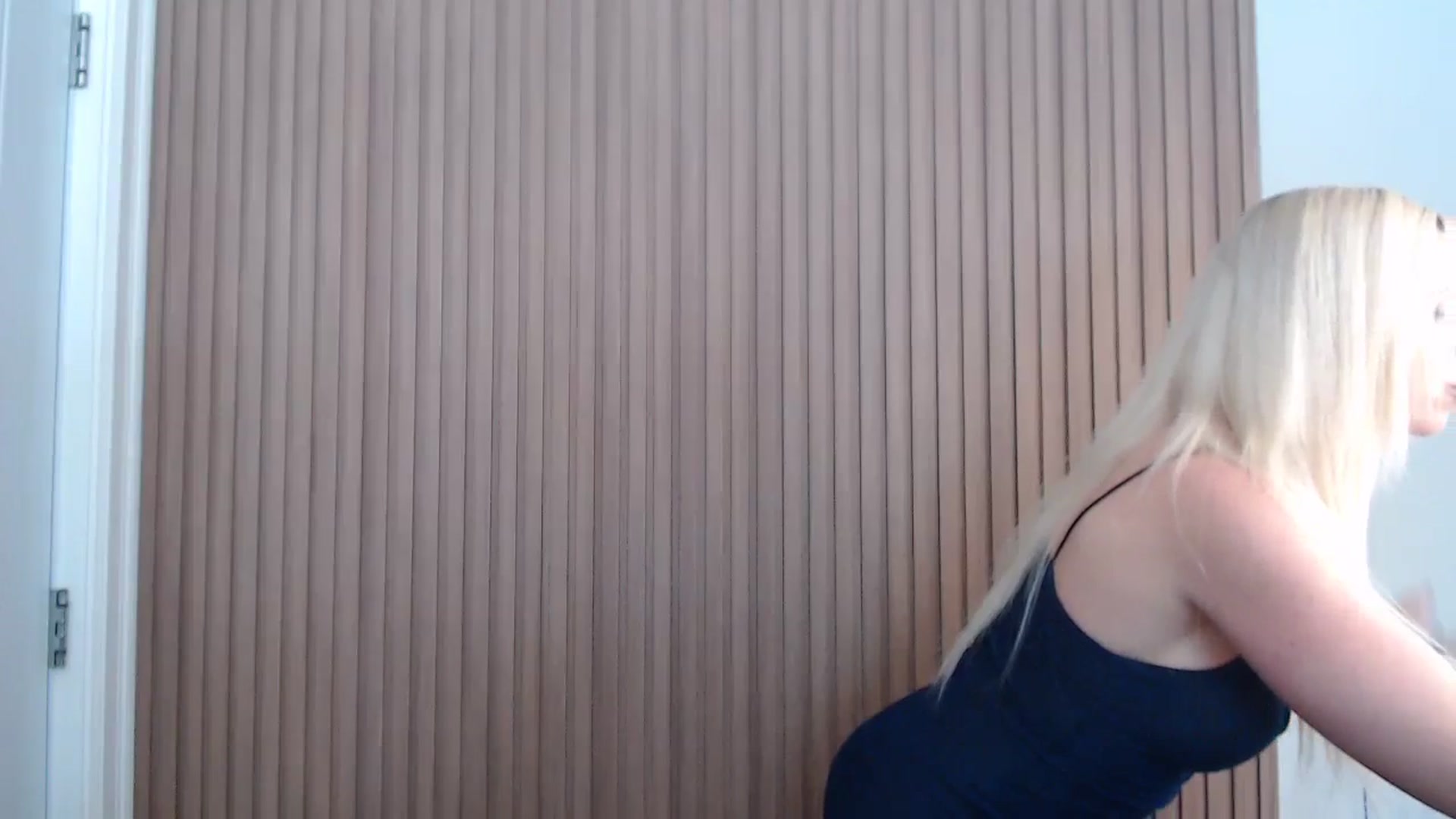 Gallery image thumbnail from Riley_Parks's myfreecams stream on, 03/03/2025, 20:59 image 15 of 20
