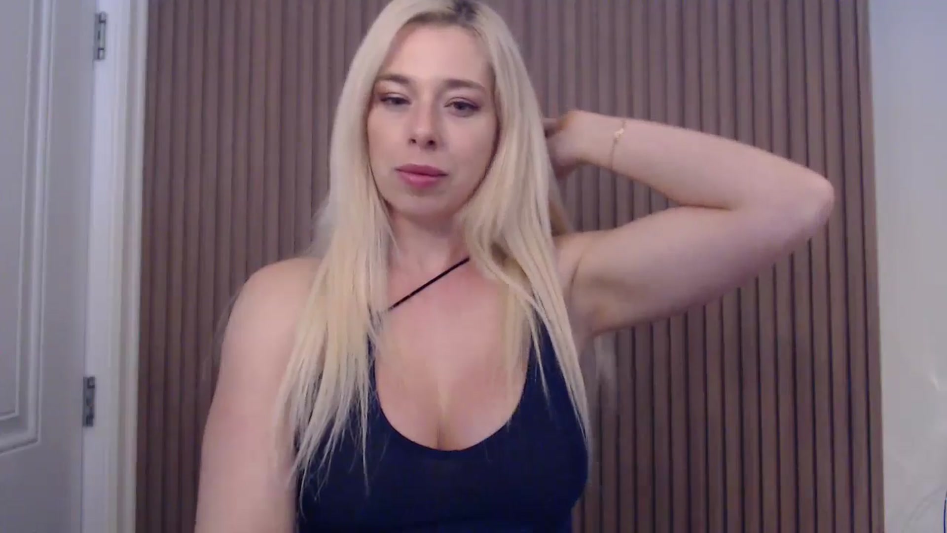 Gallery image thumbnail from Riley_Parks's myfreecams stream on, 03/03/2025, 22:54 image 7 of 20