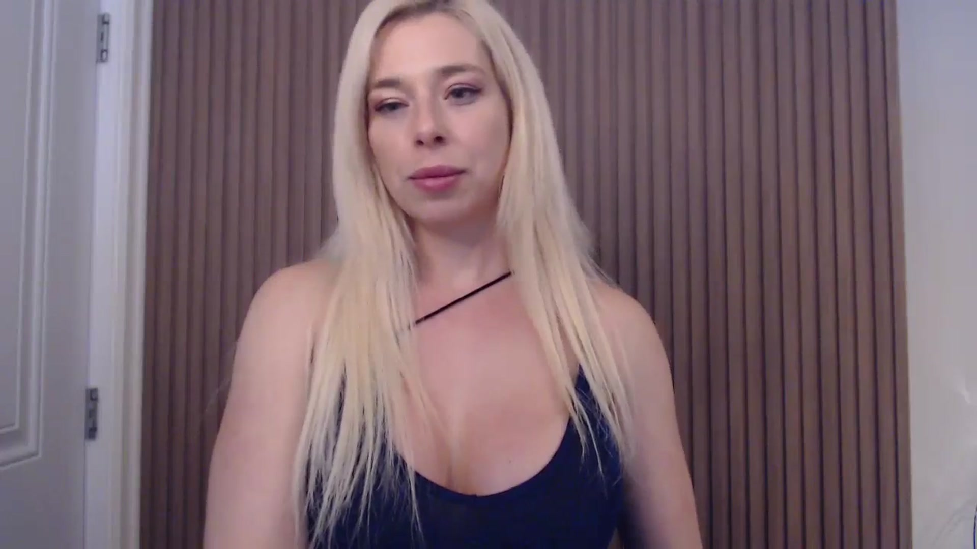 Gallery image thumbnail from Riley_Parks's myfreecams stream on, 03/03/2025, 22:54 image 8 of 20