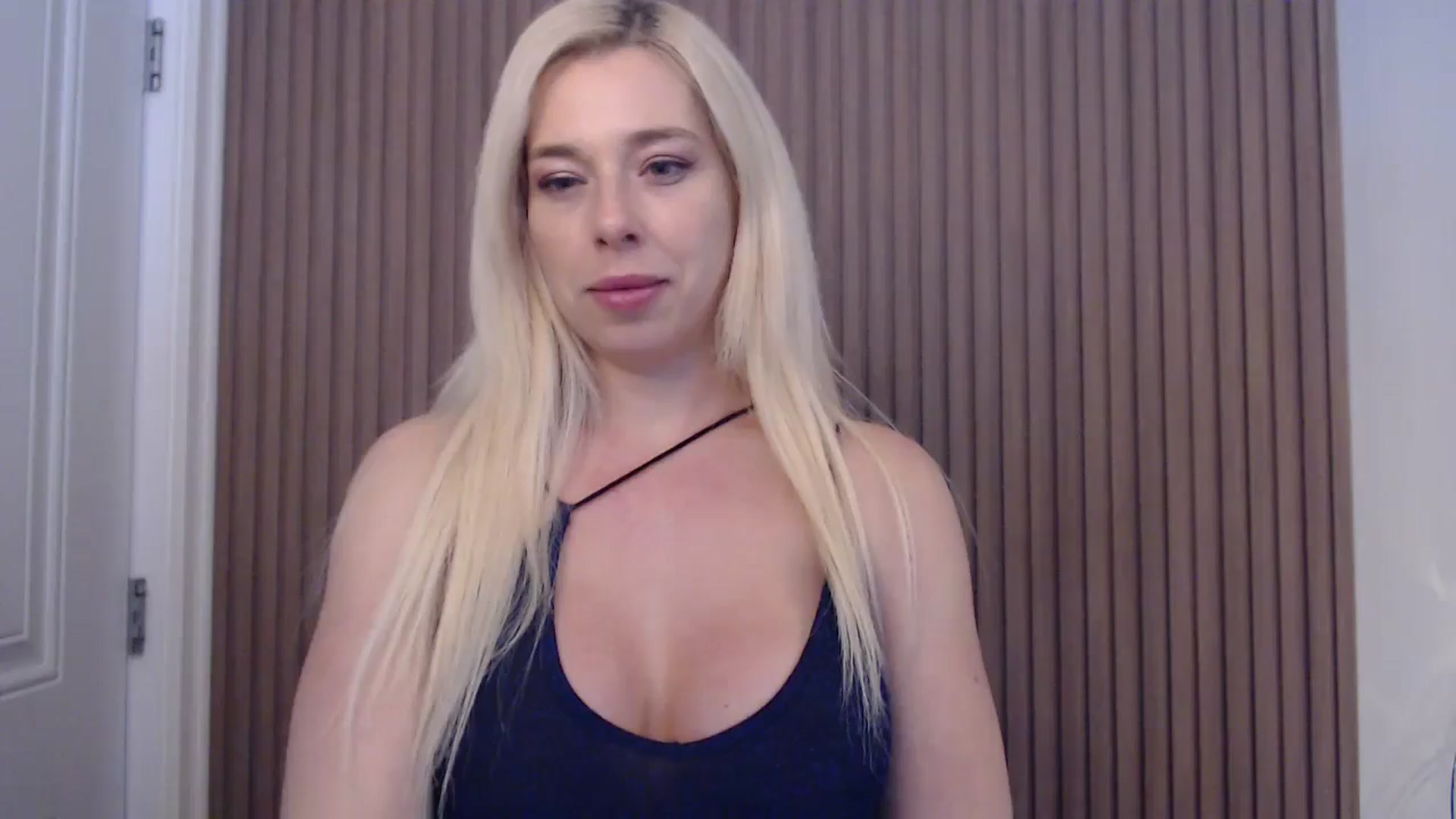 Gallery image thumbnail from Riley_Parks's myfreecams stream on, 03/03/2025, 22:54 image 5 of 20