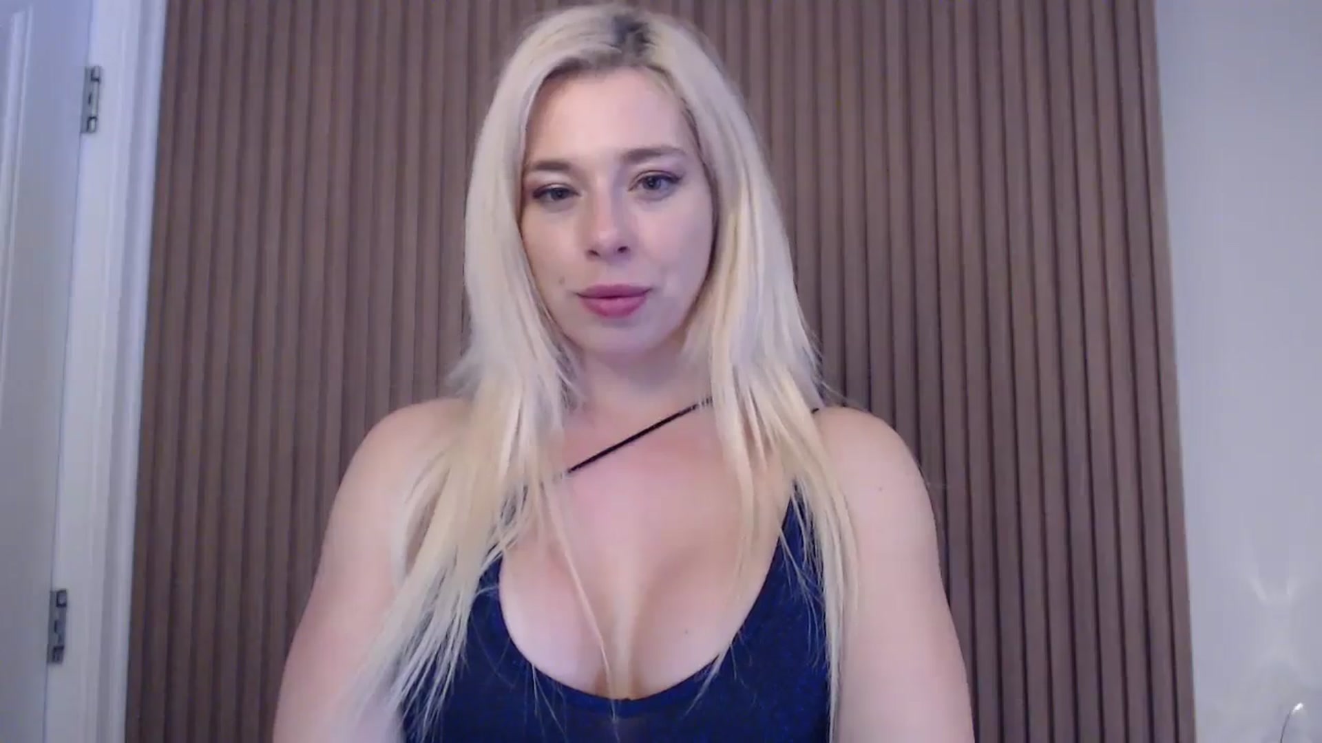 Gallery image thumbnail from Riley_Parks's myfreecams stream on, 03/04/2025, 24:58 image 4 of 20