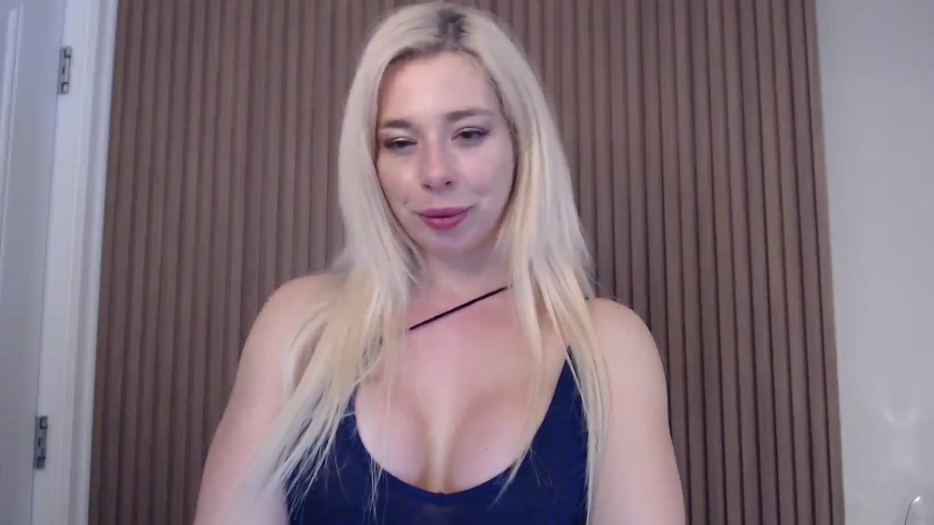 Gallery image thumbnail from Riley_Parks's myfreecams stream on, 03/04/2025, 24:58 image 3 of 20