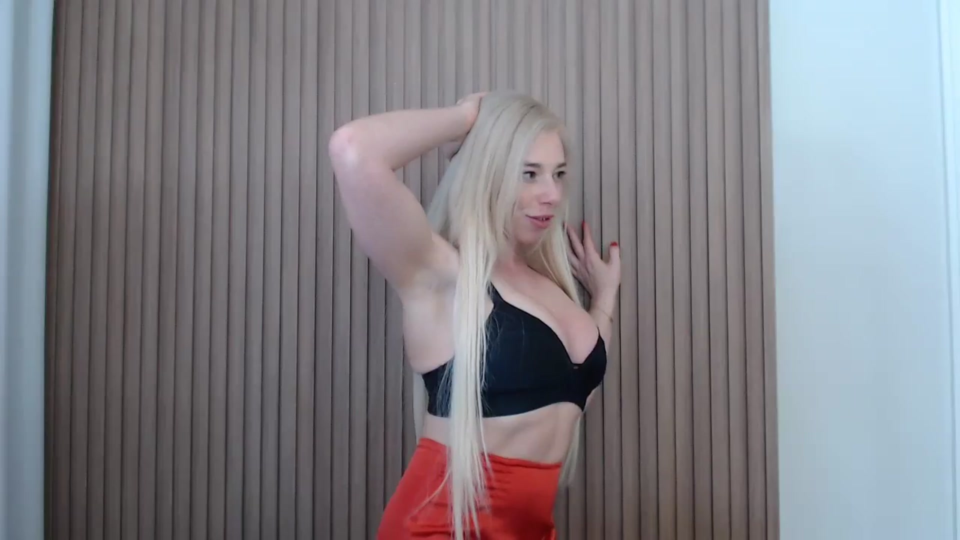 Gallery image thumbnail from Riley_Parks's myfreecams stream on, 03/15/2025, 17:25 image 12 of 20
