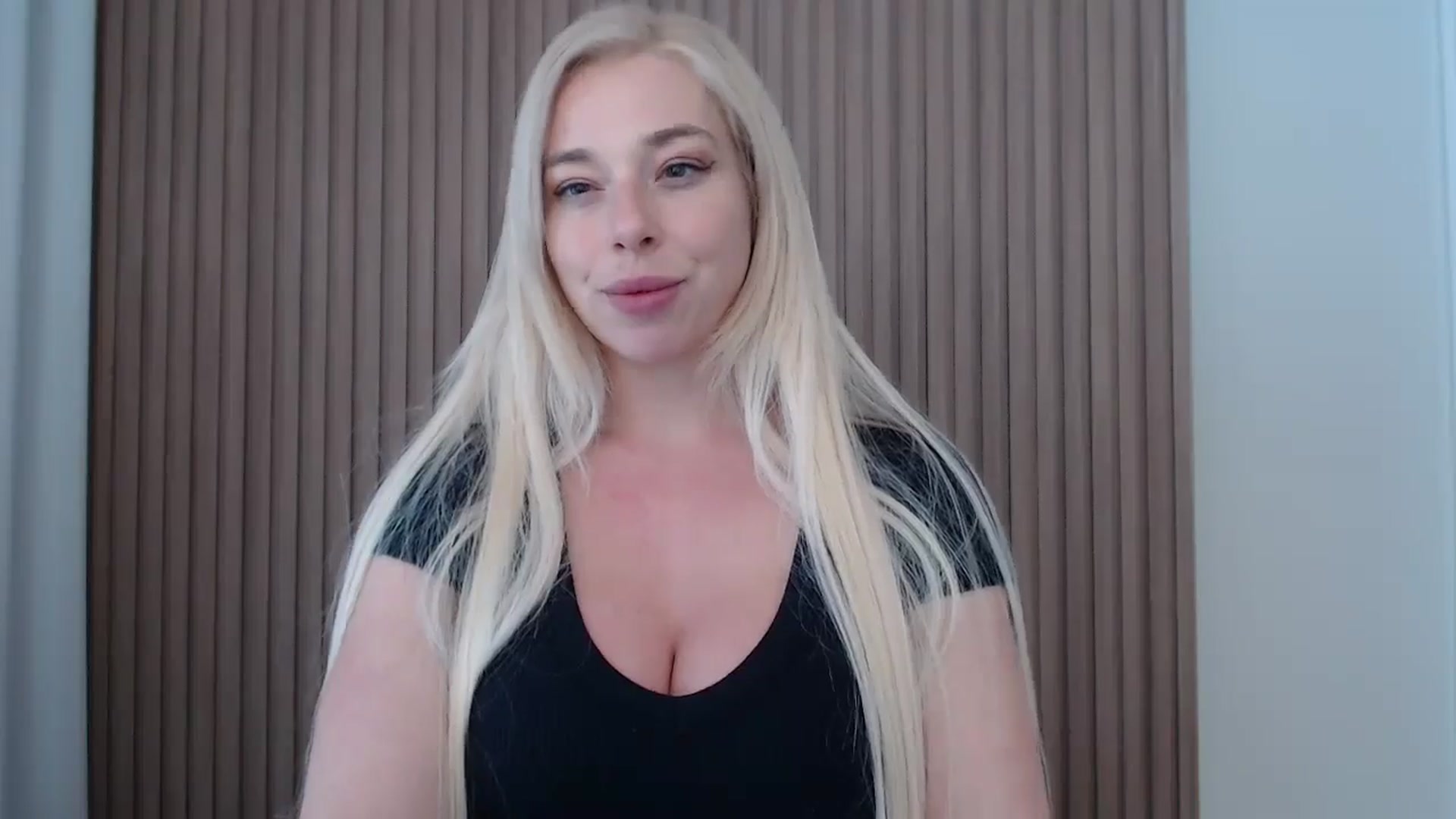 Gallery image thumbnail from Riley_Parks's myfreecams stream on, 03/16/2025, 19:12 image 13 of 20