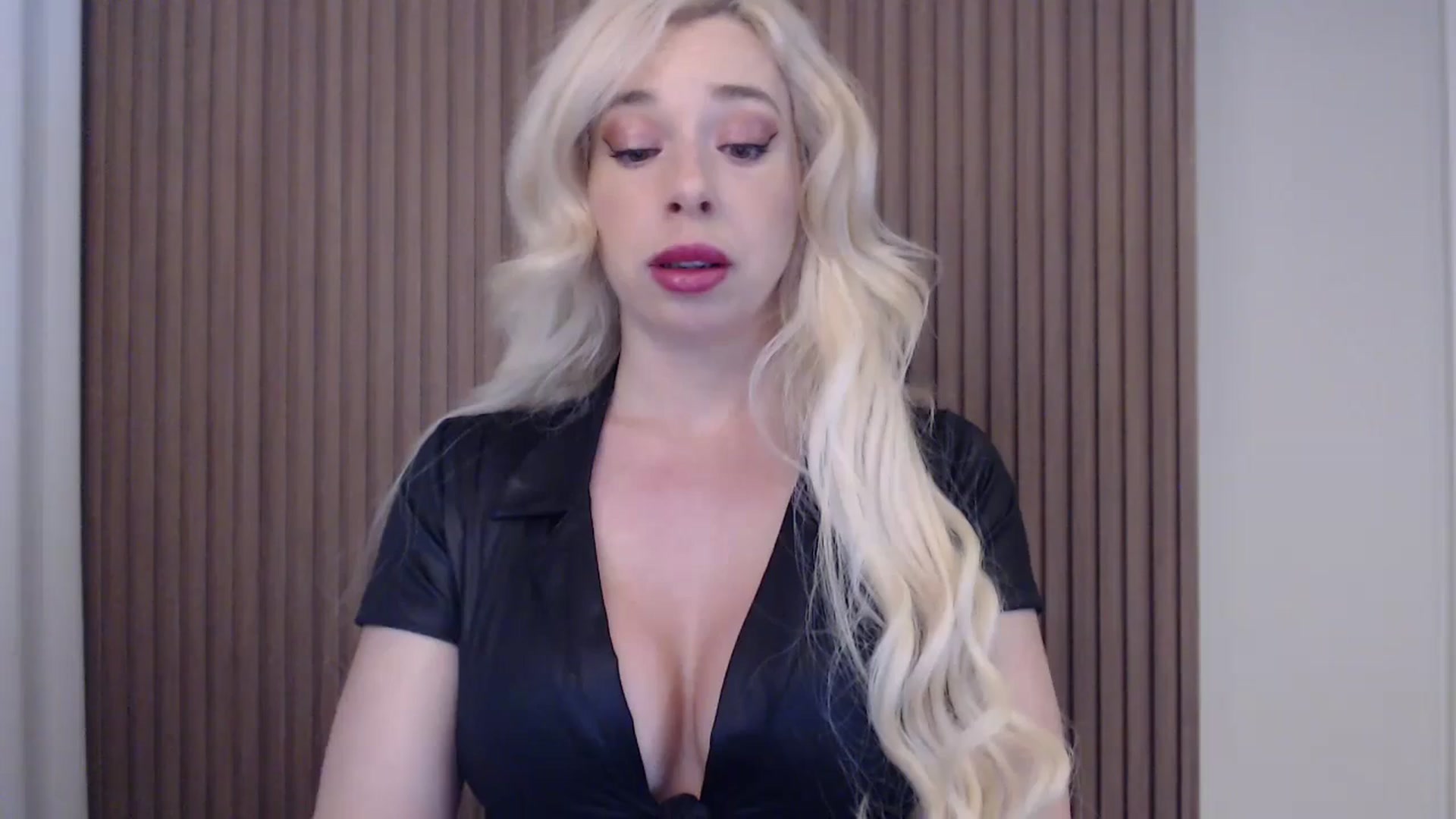 Gallery image thumbnail from Riley_Parks's myfreecams stream on, 04/02/2025, 09:33 image 15 of 20