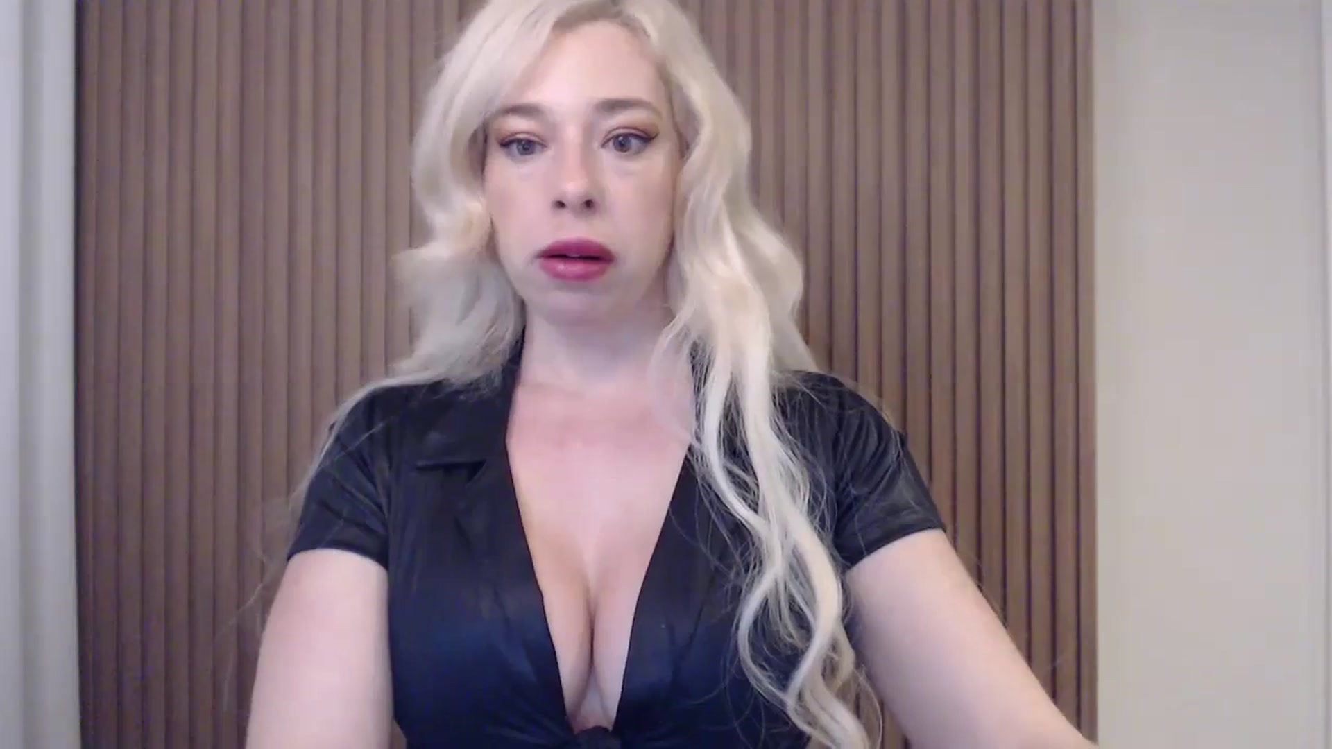 Gallery image thumbnail from Riley_Parks's myfreecams stream on, 04/02/2025, 09:33 image 14 of 20