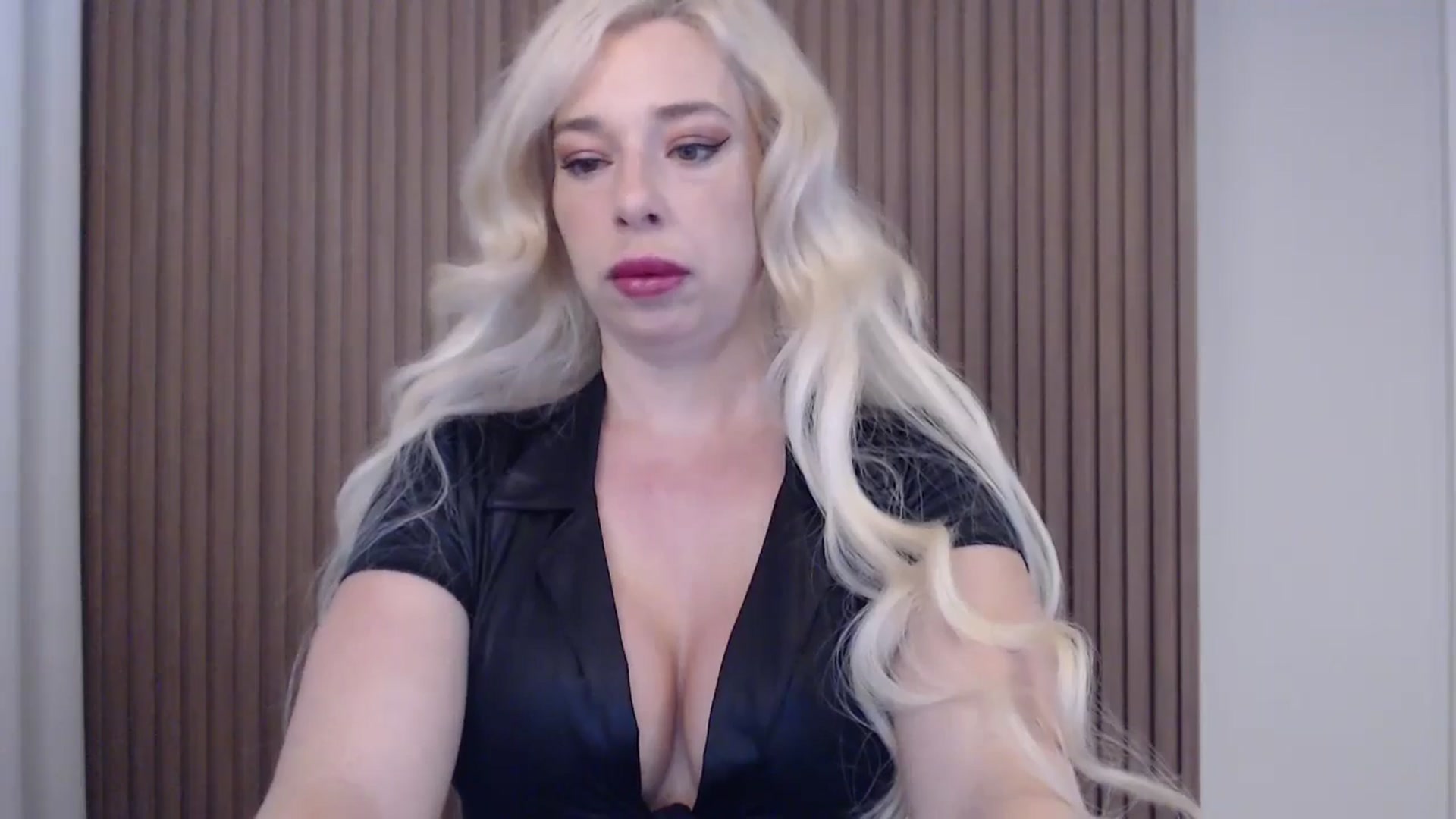 Gallery image thumbnail from Riley_Parks's myfreecams stream on, 04/02/2025, 09:33 image 5 of 20