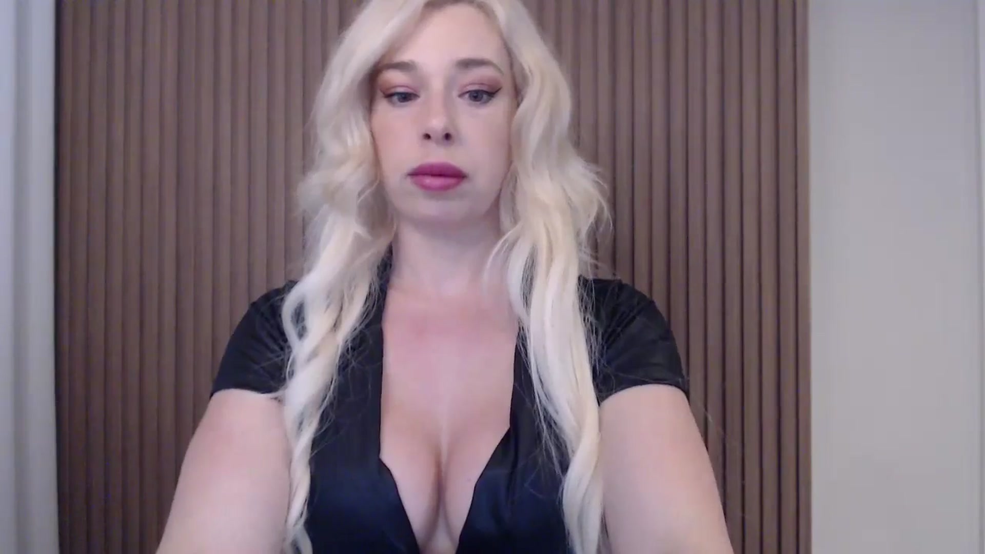 Gallery image thumbnail from Riley_Parks's myfreecams stream on, 04/02/2025, 11:58 image 3 of 20