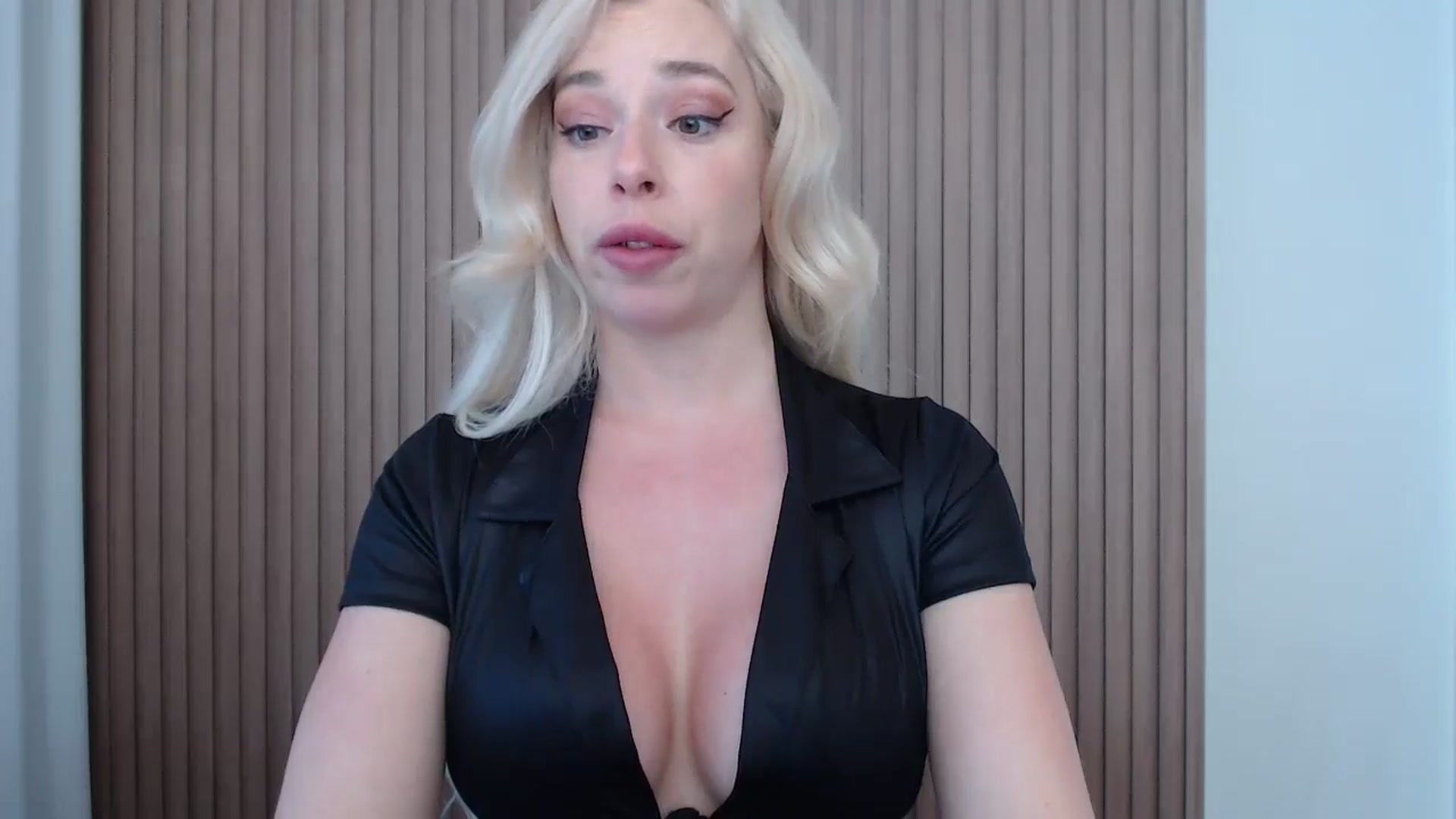 Gallery image thumbnail from Riley_Parks's myfreecams stream on, 04/02/2025, 13:52 image 18 of 20
