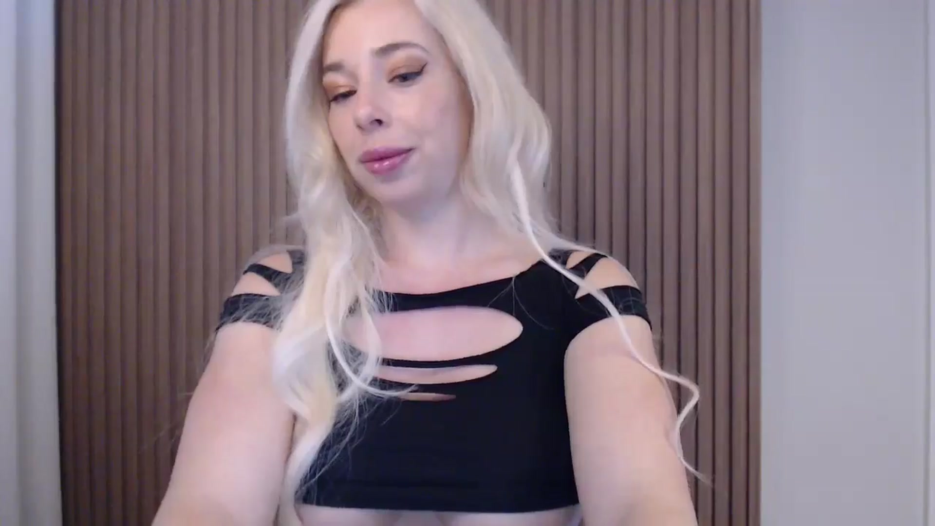 Gallery image thumbnail from Riley_Parks's myfreecams stream on, 04/03/2025, 11:24 image 12 of 20