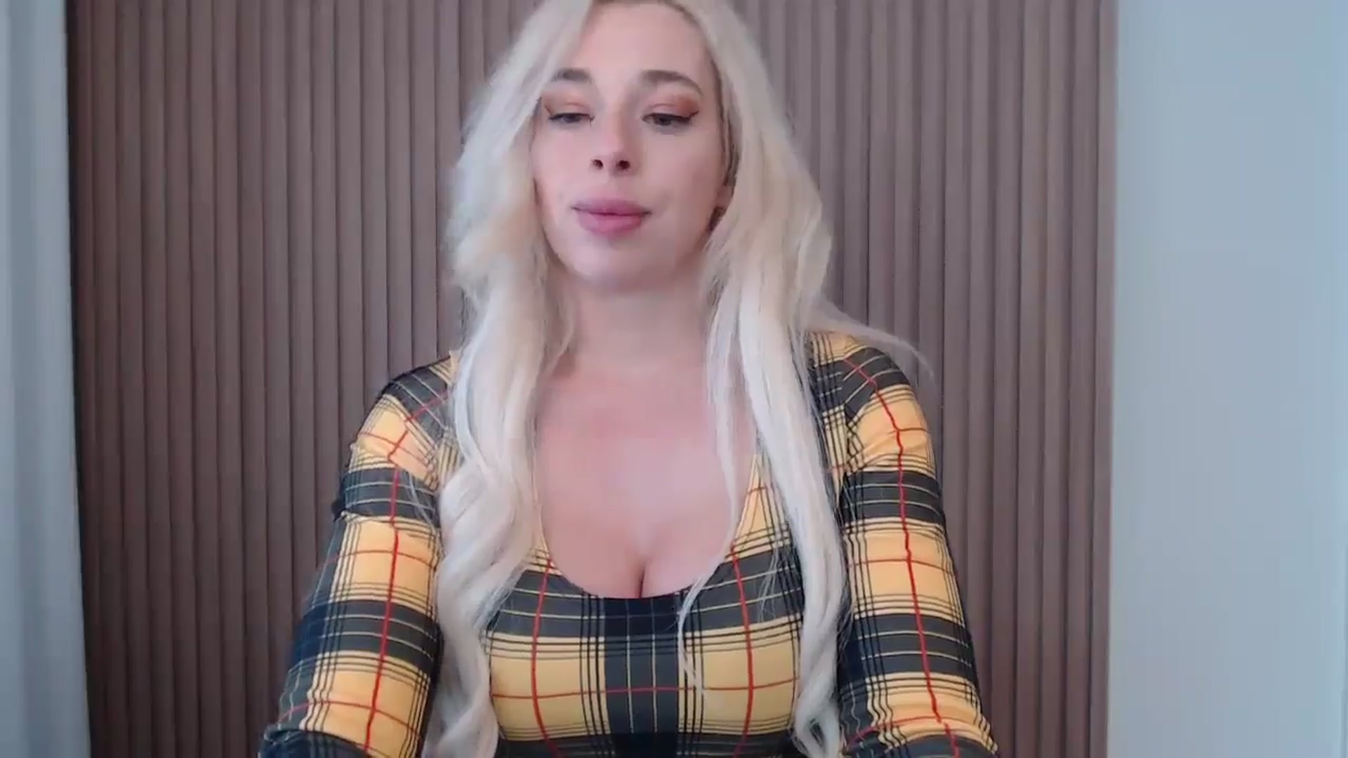 Gallery image thumbnail from Riley_Parks's myfreecams stream on, 04/03/2025, 15:15 image 5 of 20