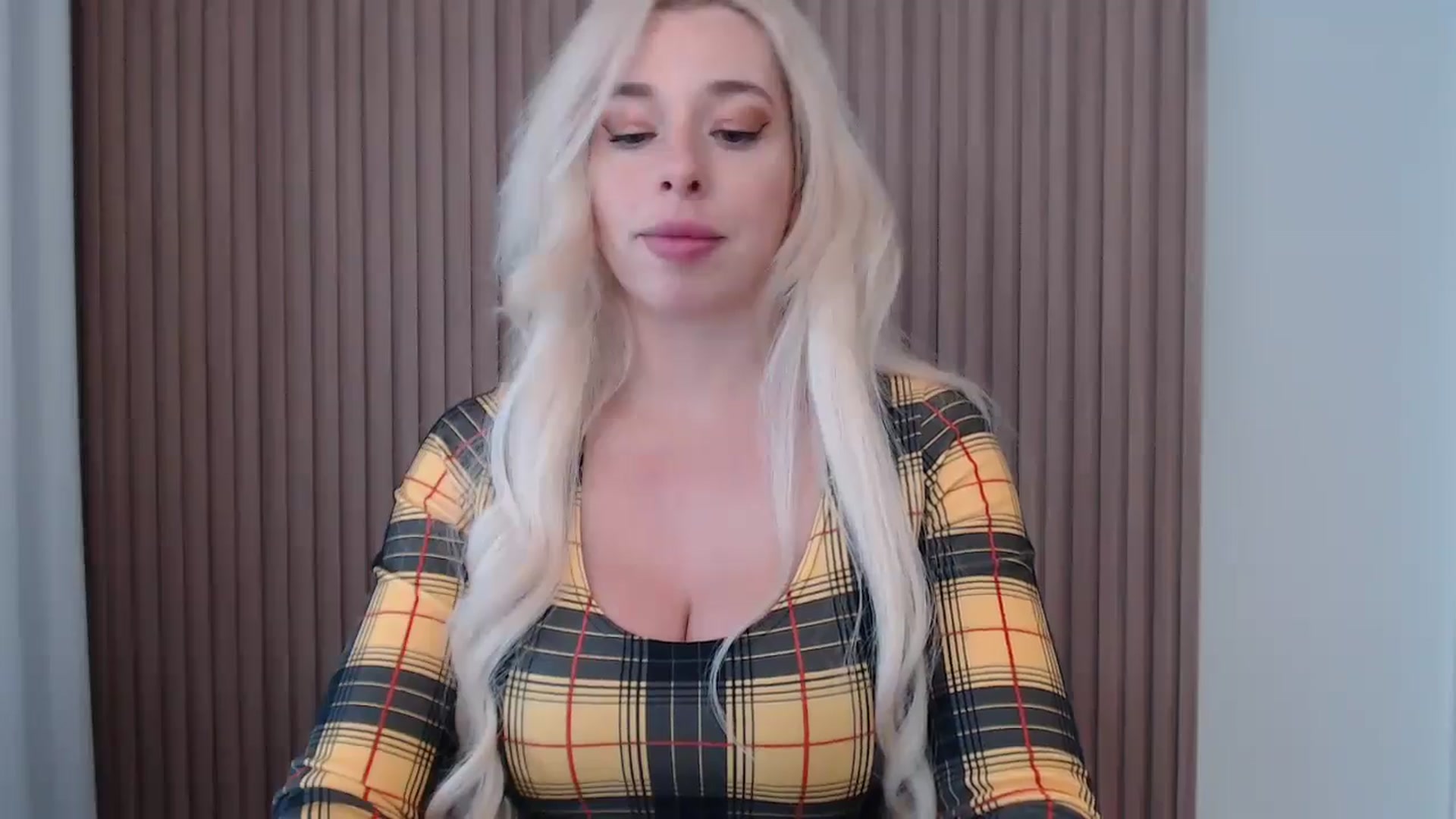 Gallery image thumbnail from Riley_Parks's myfreecams stream on, 04/03/2025, 15:15 image 8 of 20