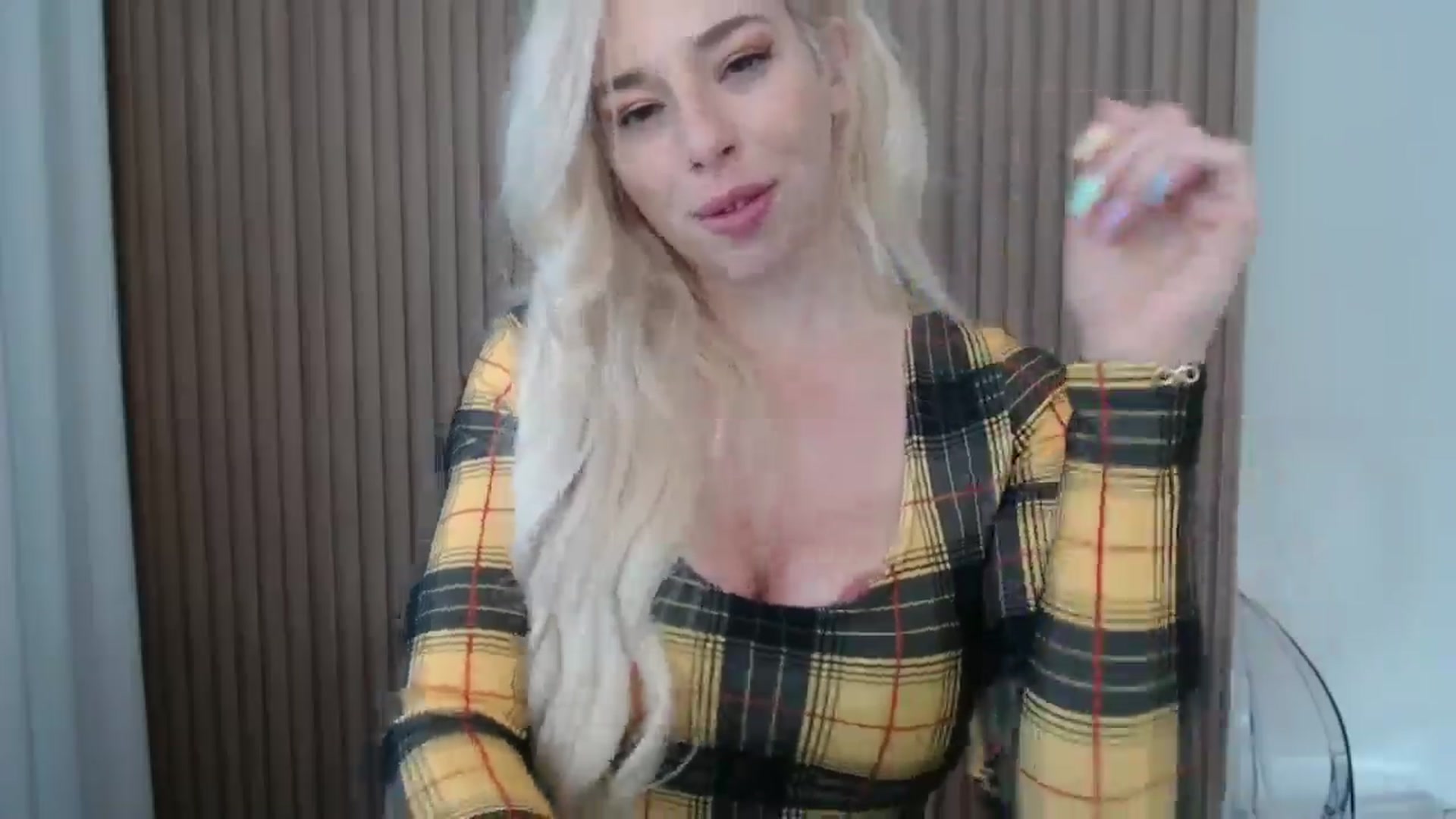 Gallery image thumbnail from Riley_Parks's myfreecams stream on, 04/03/2025, 16:31 image 6 of 20