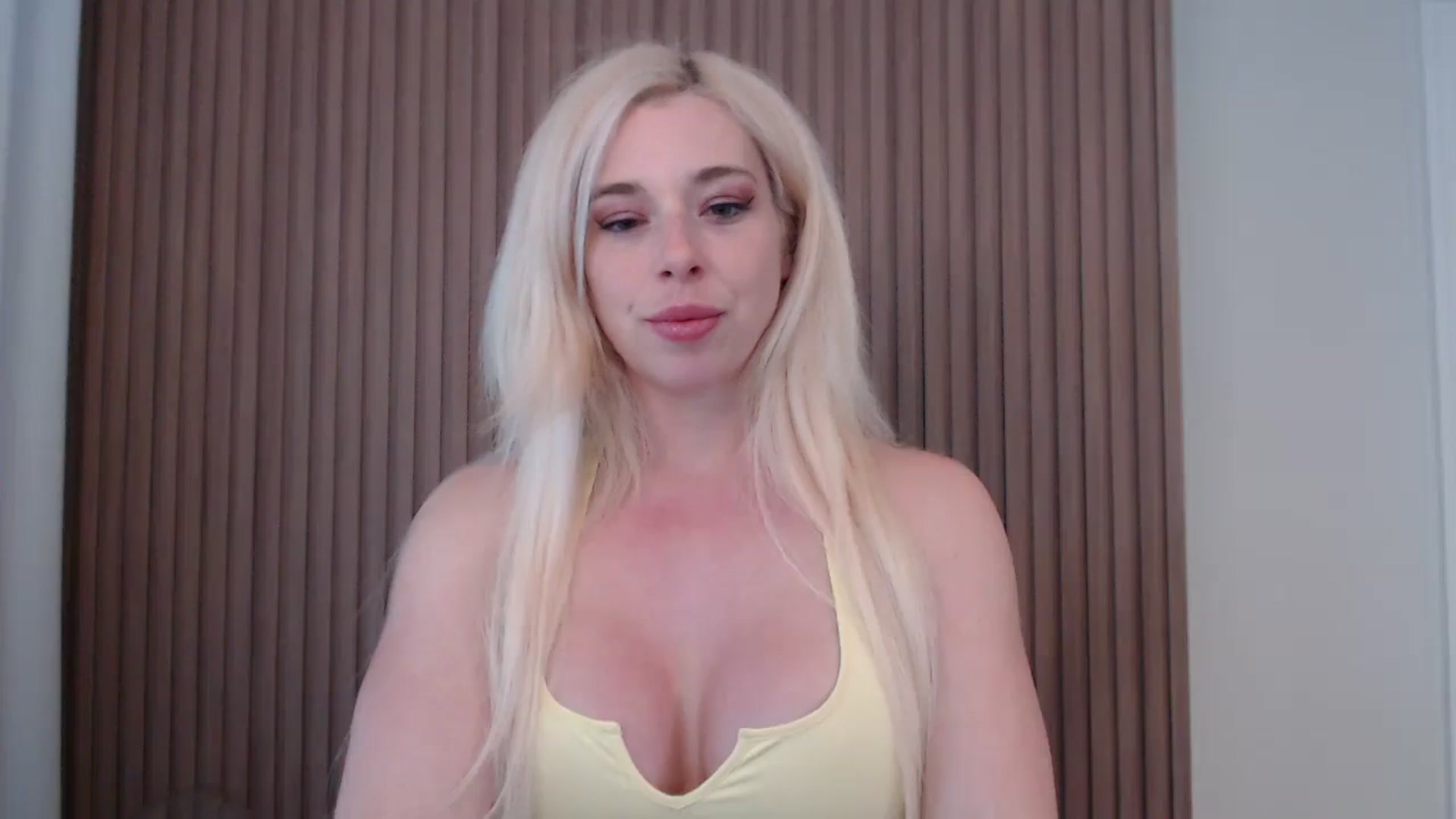 Gallery image thumbnail from Riley_Parks's myfreecams stream on, 05/12/2025, 18:38 image 10 of 20