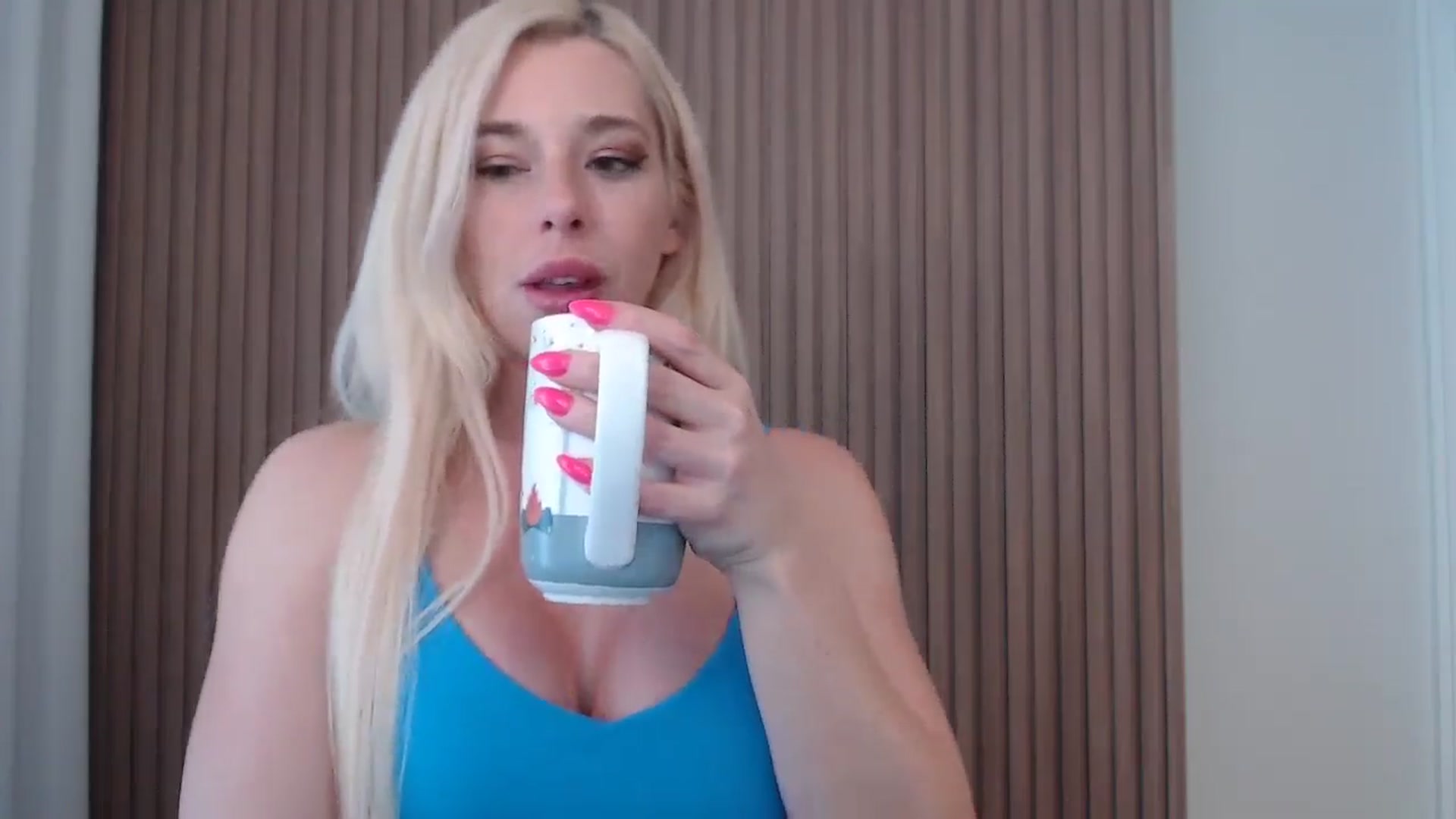 Gallery image thumbnail from Riley_Parks's myfreecams stream on, 05/17/2025, 14:20 image 18 of 20