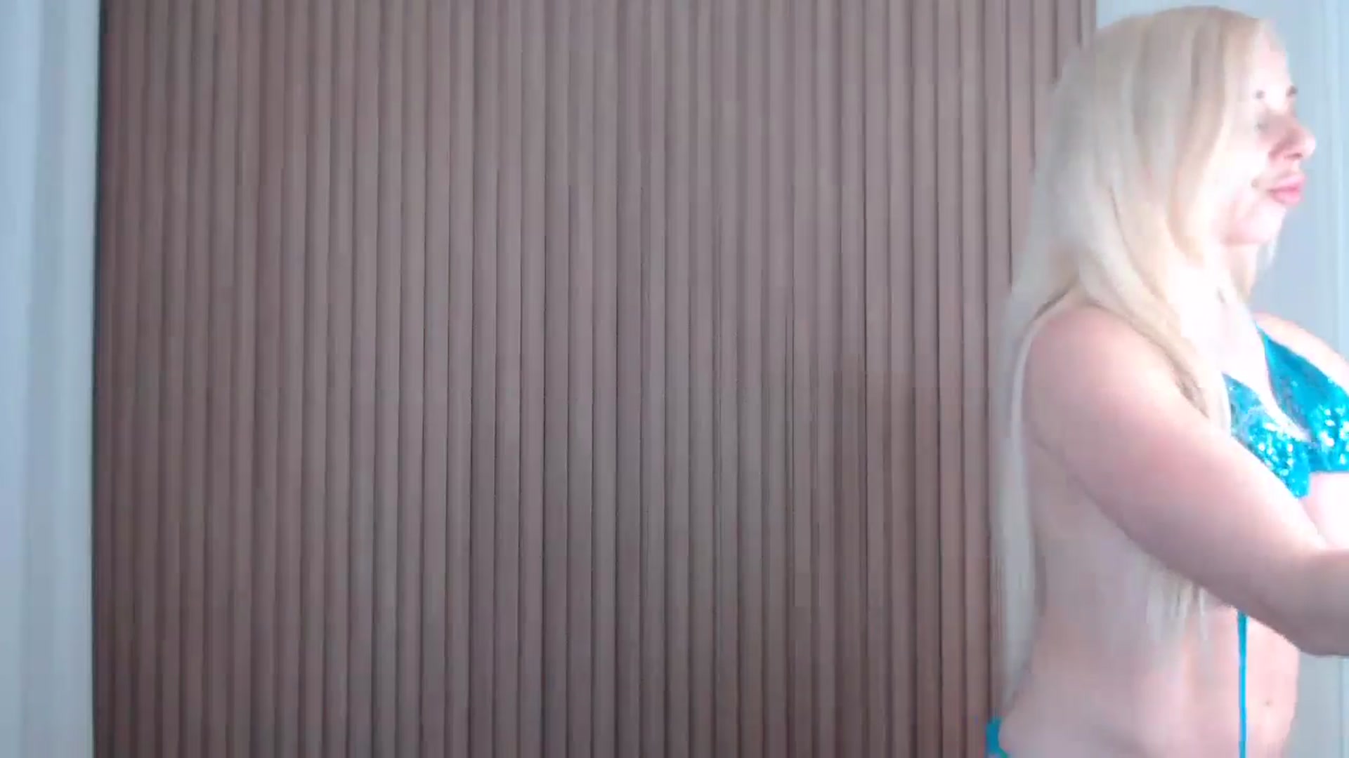 Gallery image thumbnail from Riley_Parks's myfreecams stream on, 05/17/2025, 14:53 image 8 of 20