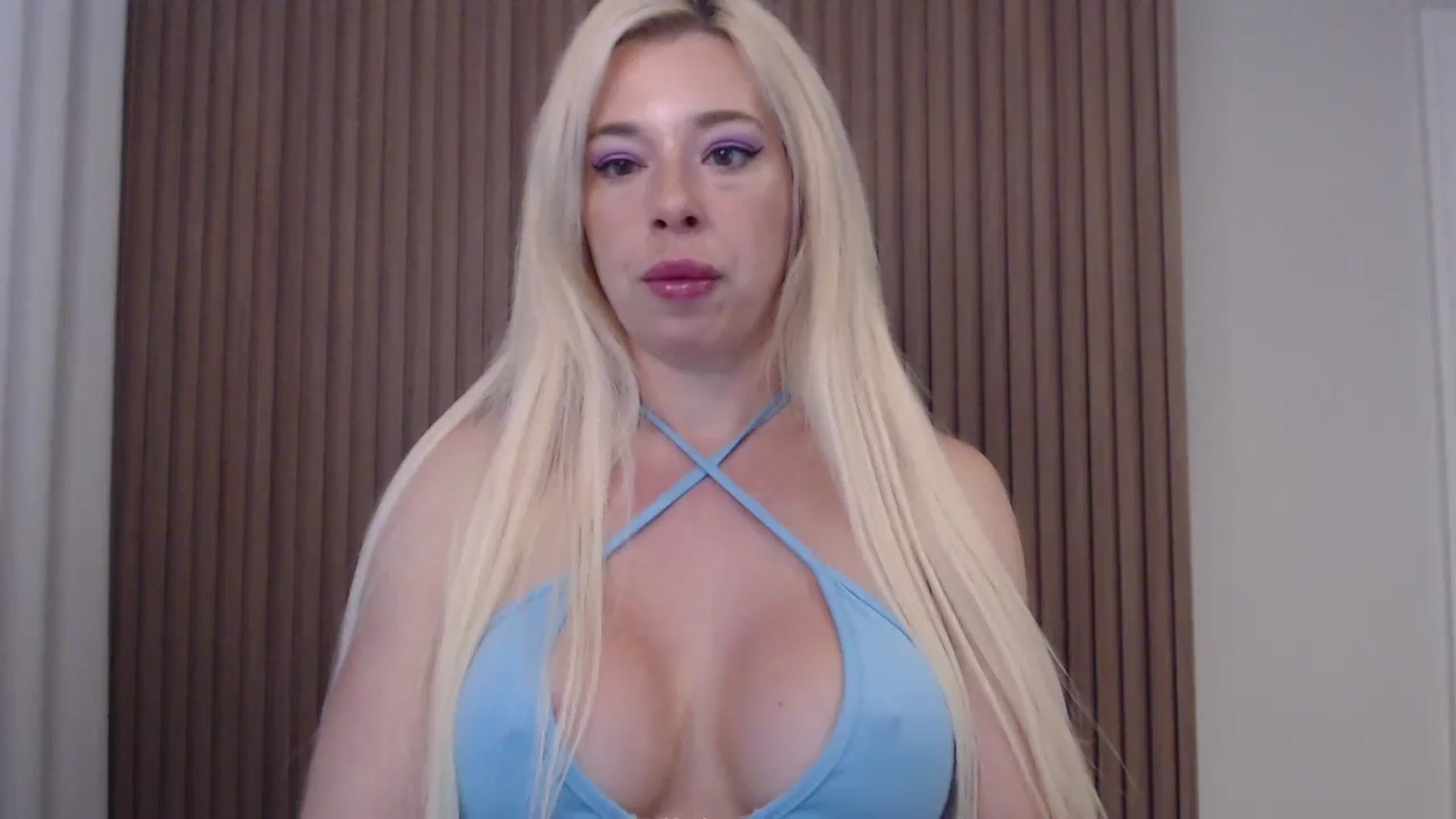 Gallery image thumbnail from Riley_Parks's myfreecams stream on, 06/02/2025, 10:00 image 5 of 20