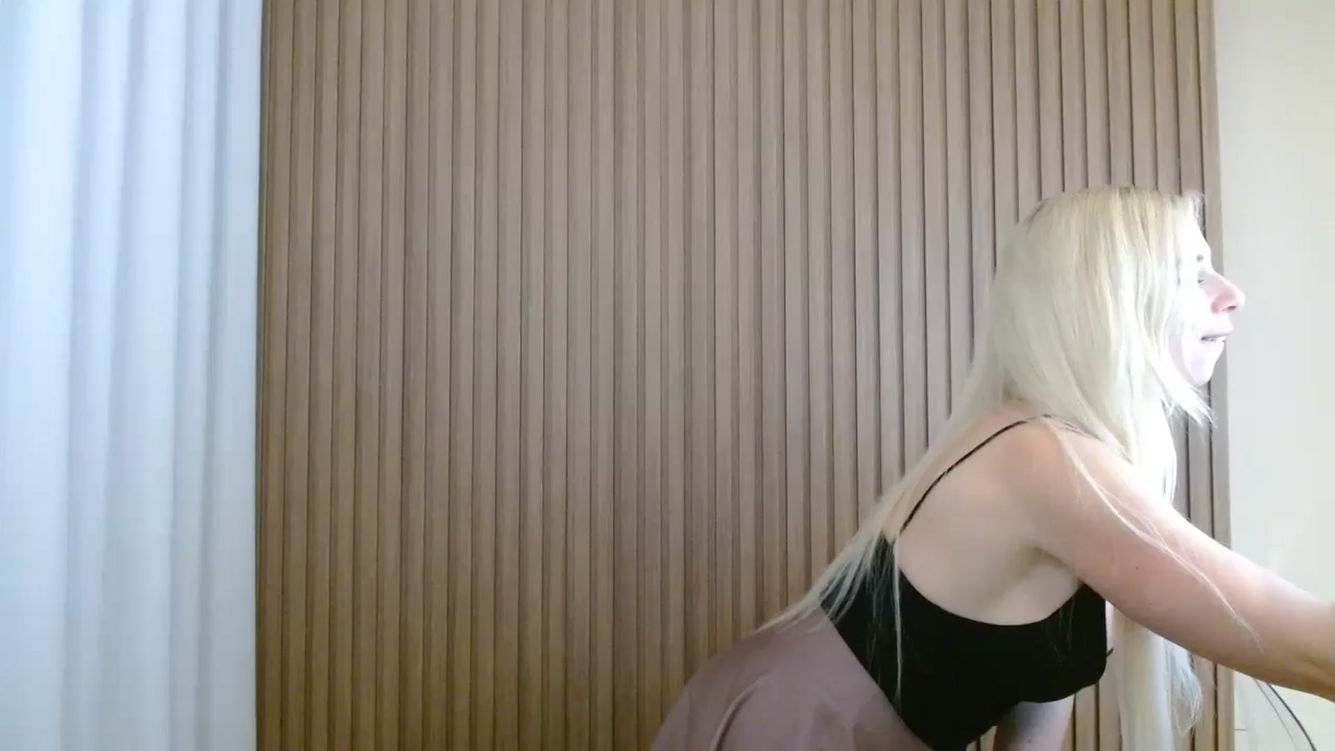 Gallery image thumbnail from Riley_Parks's myfreecams stream on, 06/07/2025, 01:32 image 18 of 20