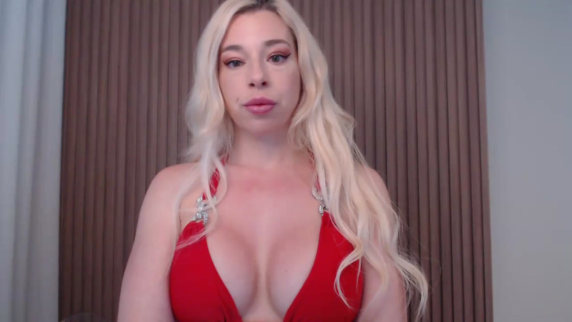 Gallery image thumbnail from Riley_Parks's myfreecams stream on, 06/10/2025, 11:46 image 10 of 20