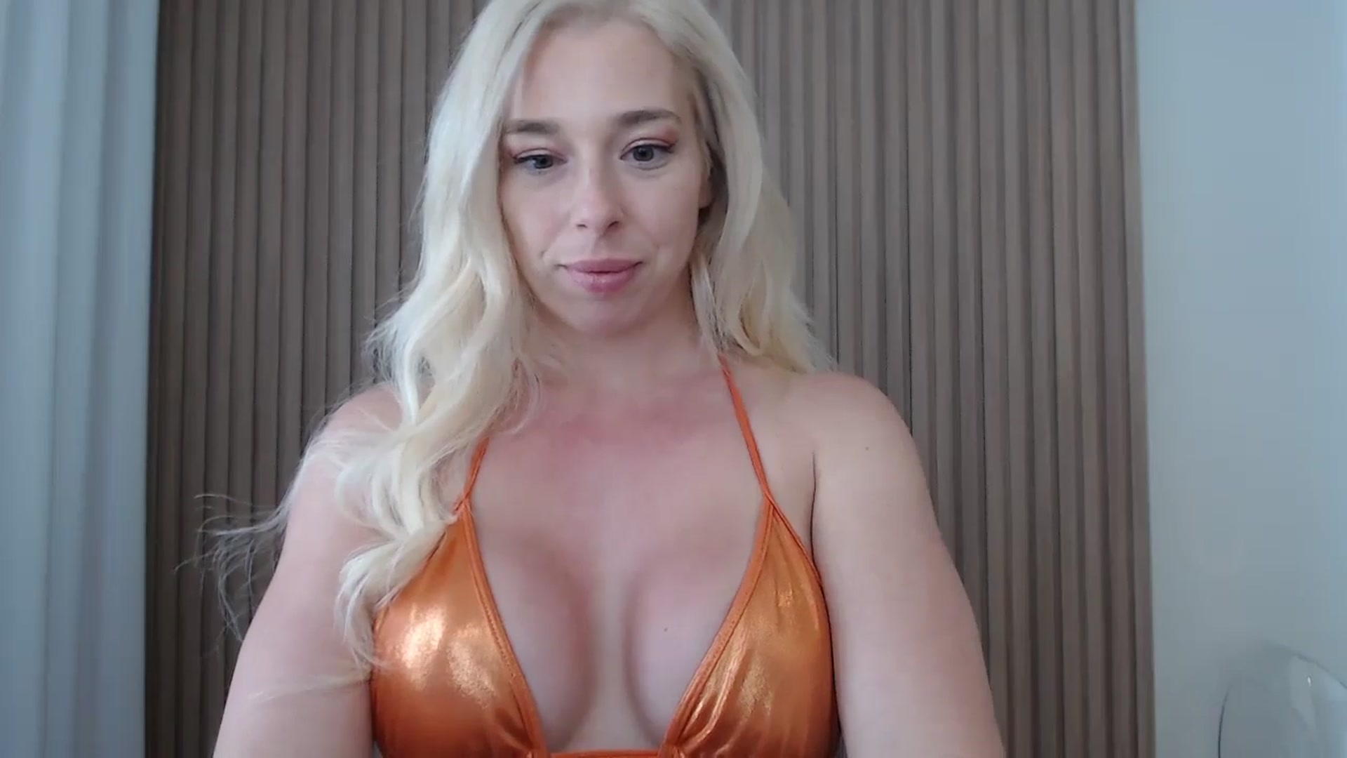 Gallery image thumbnail from Riley_Parks's myfreecams stream on, 06/12/2025, 19:58 image 15 of 20