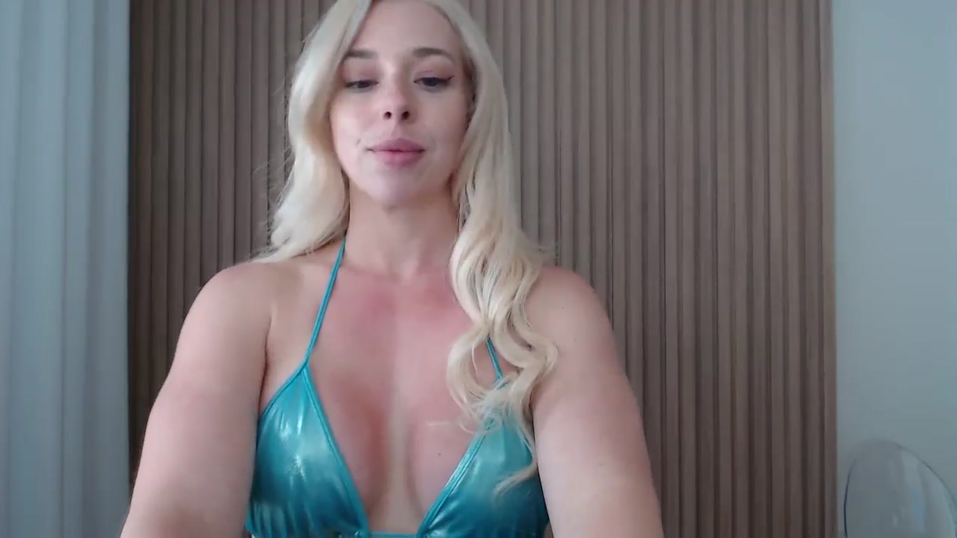 Gallery image thumbnail from Riley_Parks's myfreecams stream on, 06/13/2025, 22:38 image 5 of 20