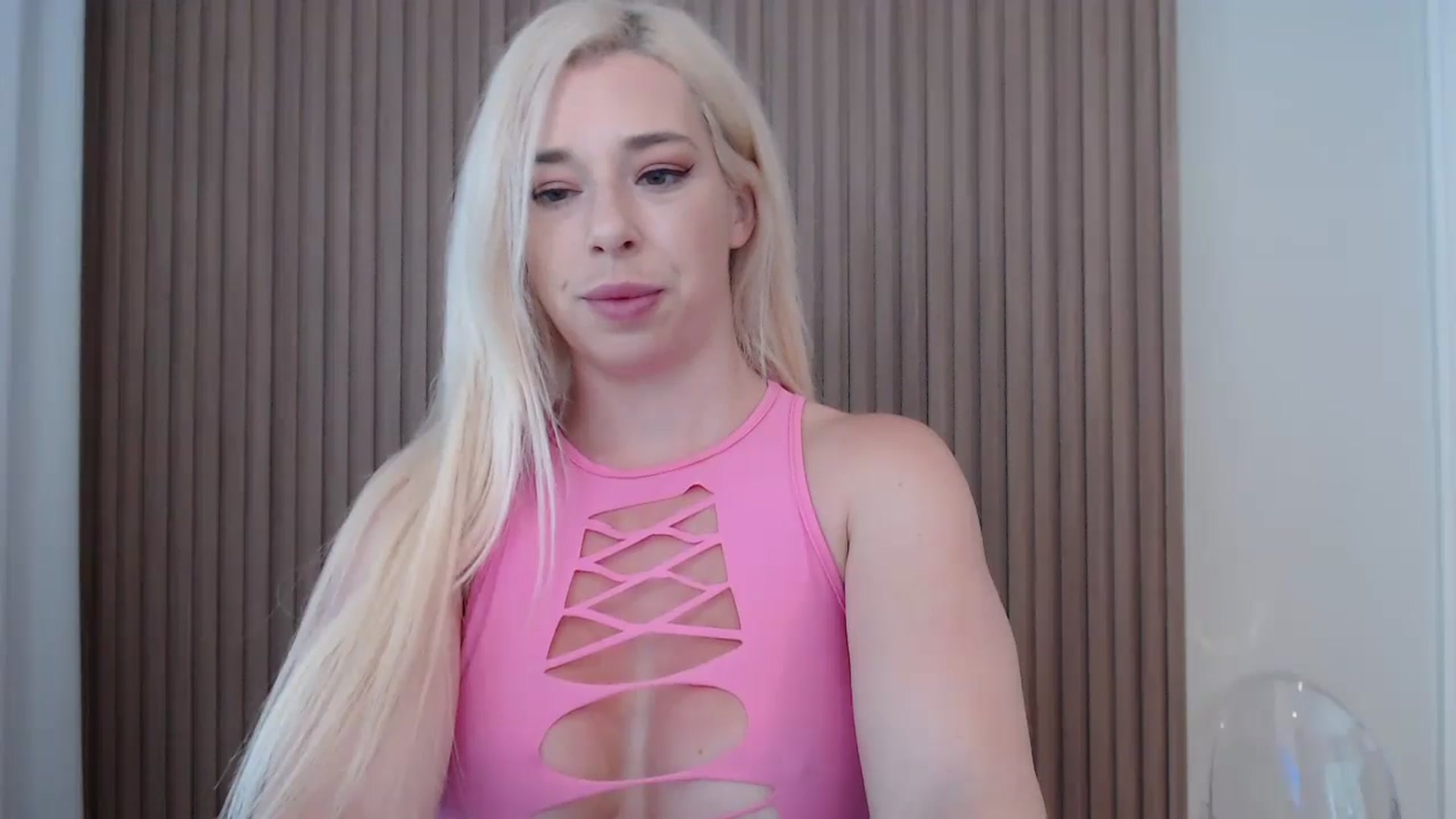 Gallery image thumbnail from Riley_Parks's myfreecams stream on, 07/01/2025, 11:50 image 8 of 20
