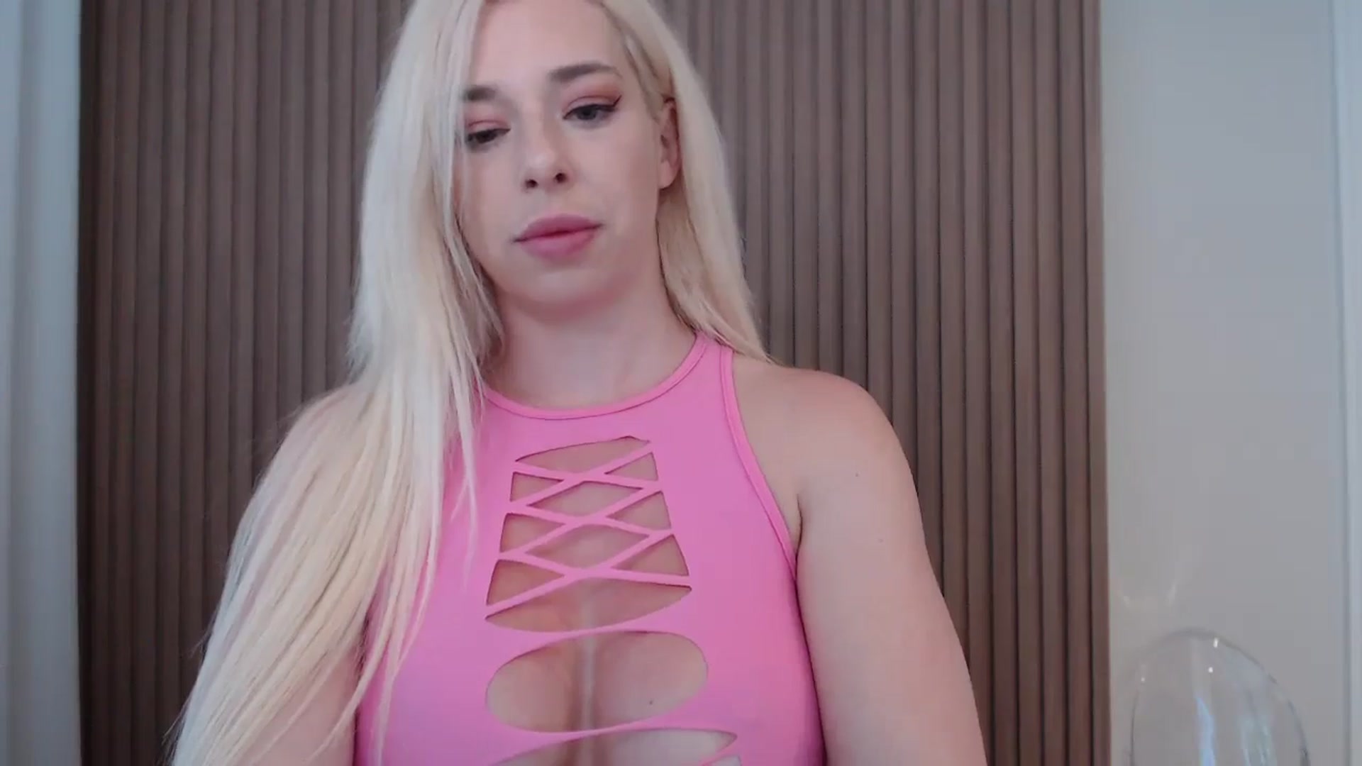 Gallery image thumbnail from Riley_Parks's myfreecams stream on, 07/01/2025, 11:50 image 19 of 20