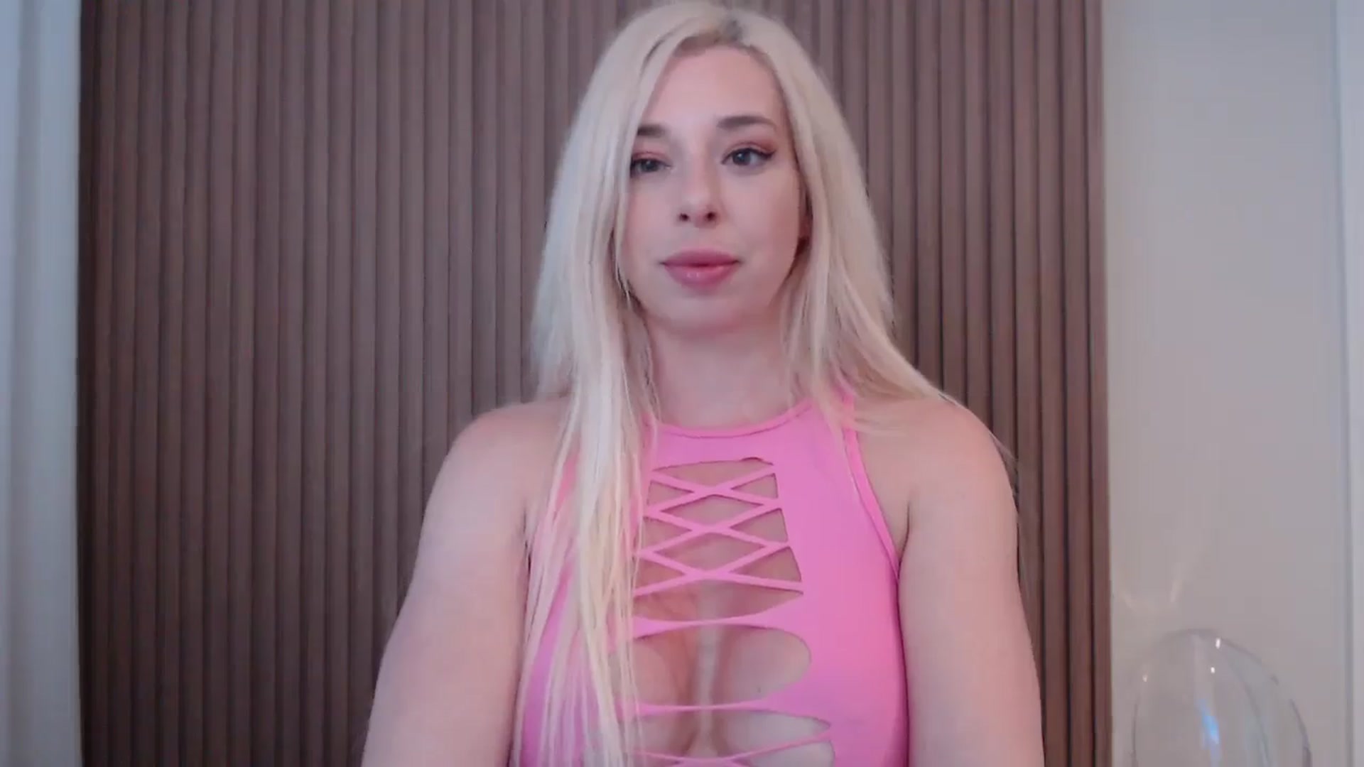 Gallery image thumbnail from Riley_Parks's myfreecams stream on, 07/01/2025, 13:54 image 16 of 20
