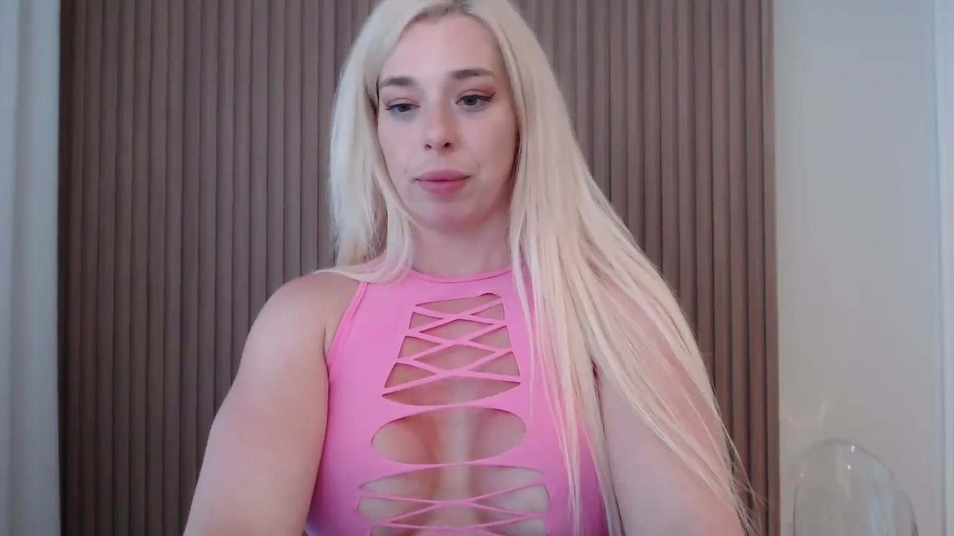 Gallery image thumbnail from Riley_Parks's myfreecams stream on, 07/01/2025, 23:51 image 5 of 20