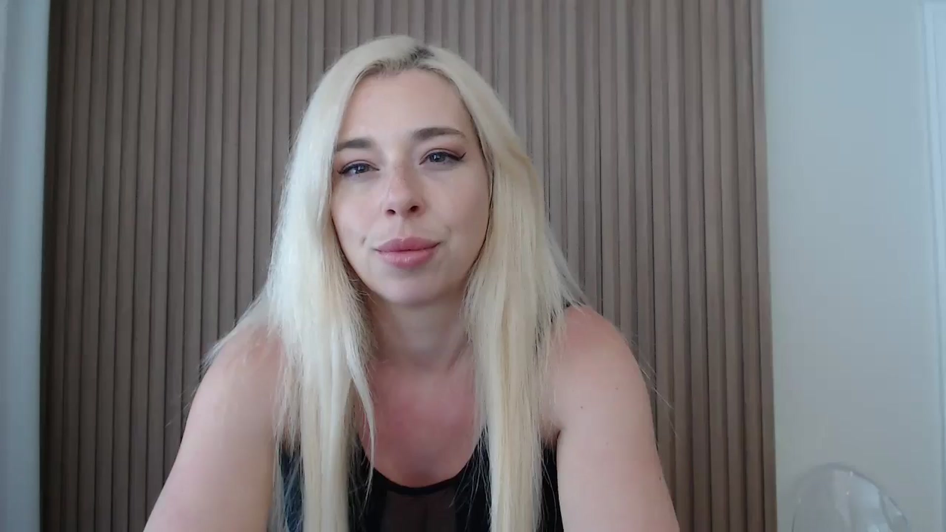 Gallery image thumbnail from Riley_Parks's myfreecams stream on, 07/02/2025, 19:03 image 1 of 20