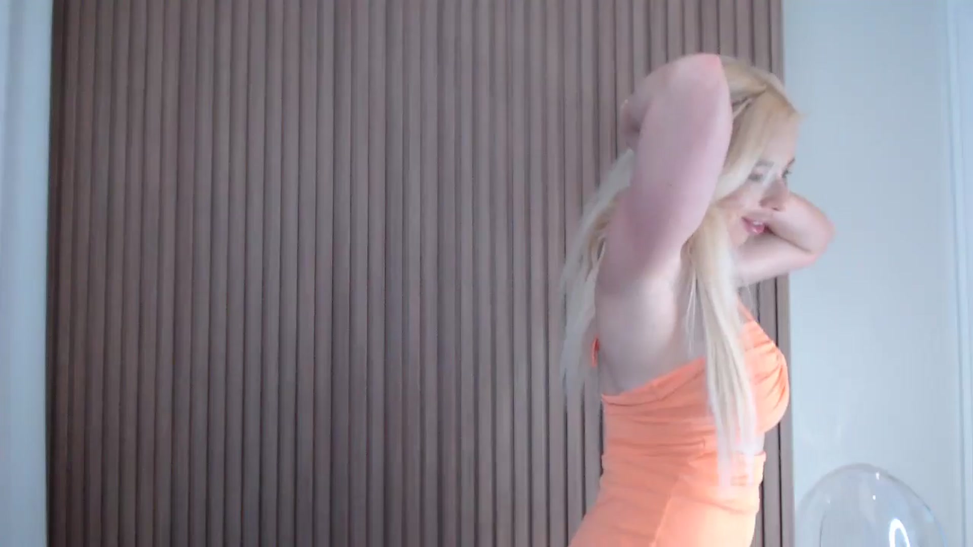 Gallery image thumbnail from Riley_Parks's myfreecams stream on, 07/03/2025, 11:21 image 8 of 20