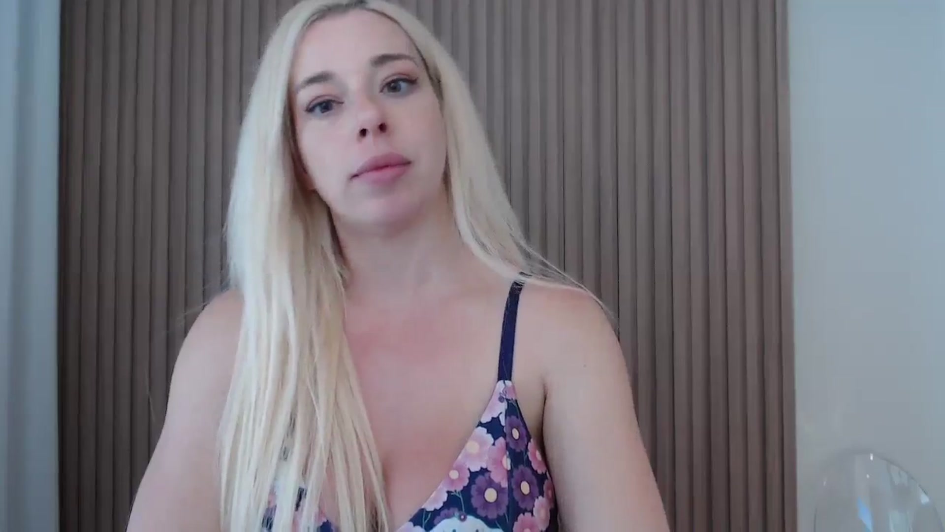 Gallery image thumbnail from Riley_Parks's myfreecams stream on, 07/03/2025, 16:51 image 5 of 20