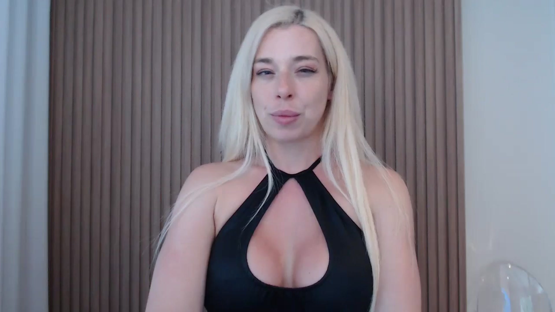 Gallery image thumbnail from Riley_Parks's myfreecams stream on, 07/03/2025, 18:27 image 10 of 20
