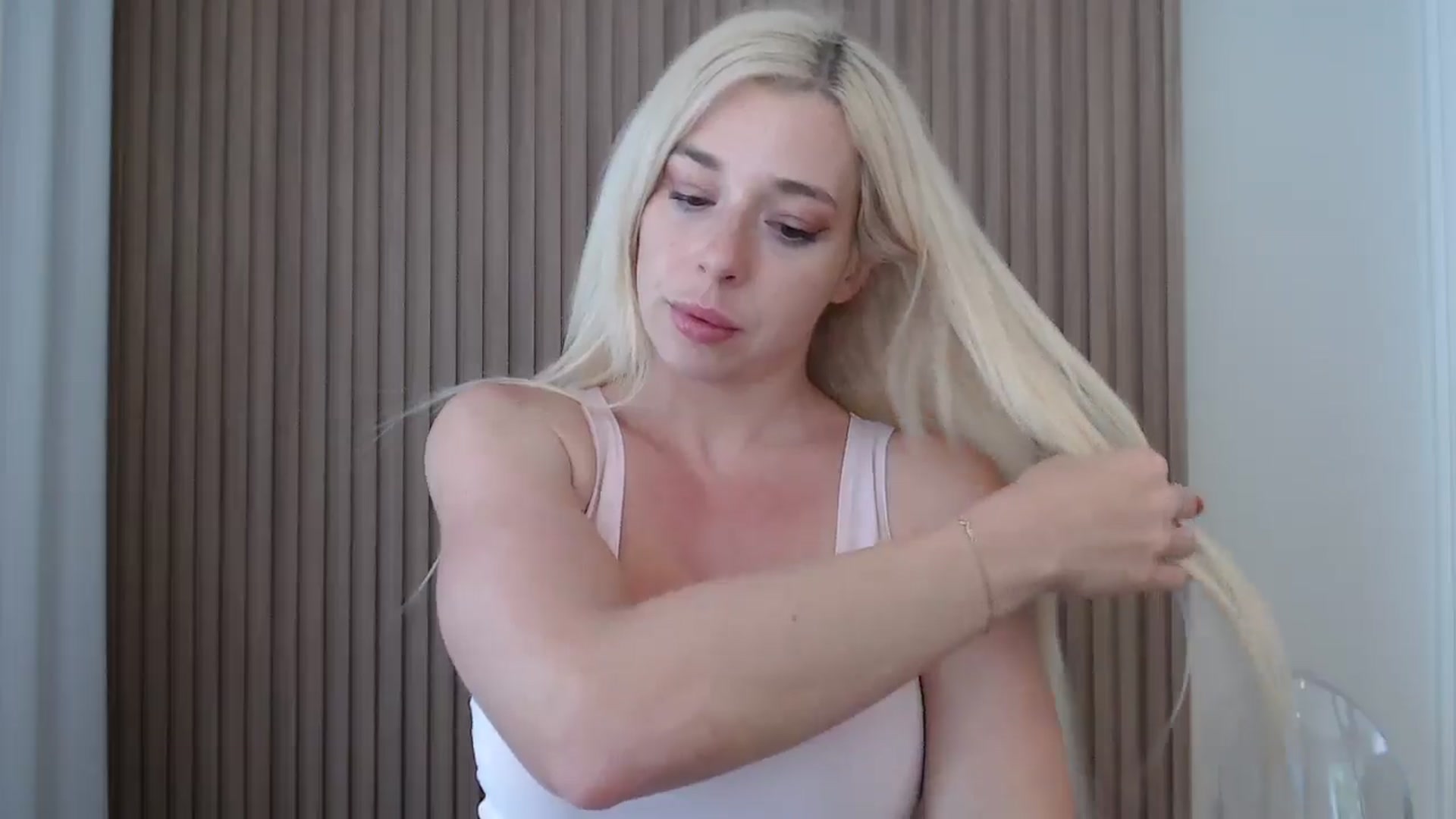 Gallery image thumbnail from Riley_Parks's myfreecams stream on, 07/04/2025, 19:29 image 13 of 20