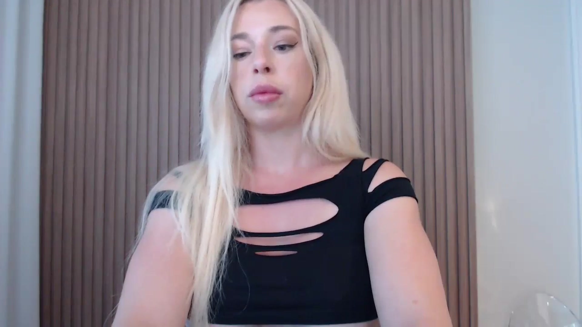 Gallery image thumbnail from Riley_Parks's myfreecams stream on, 07/09/2025, 11:48 image 2 of 20