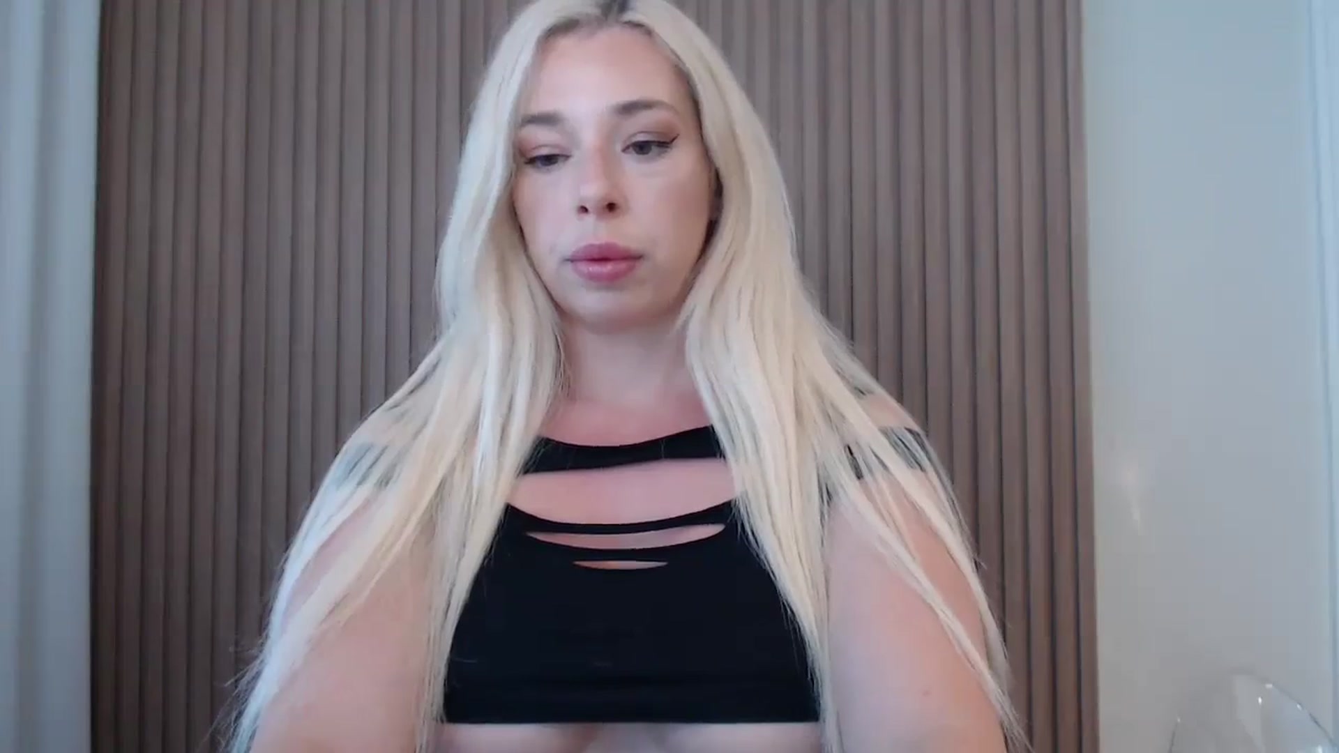 Gallery image thumbnail from Riley_Parks's myfreecams stream on, 07/09/2025, 11:48 image 5 of 20
